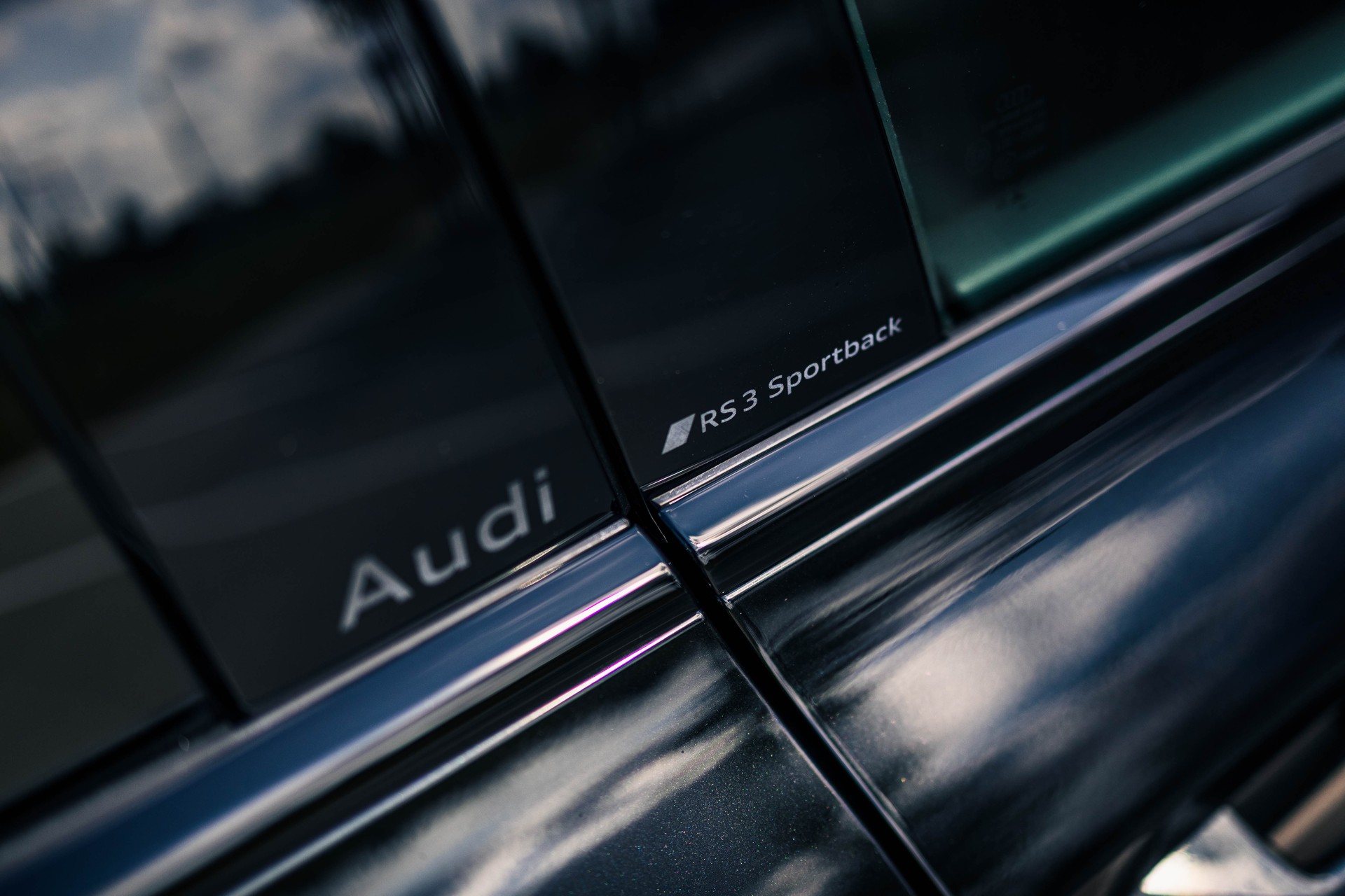 AUDI RS3 Sportback 2.5 TSI quattro S-tronic-image-15