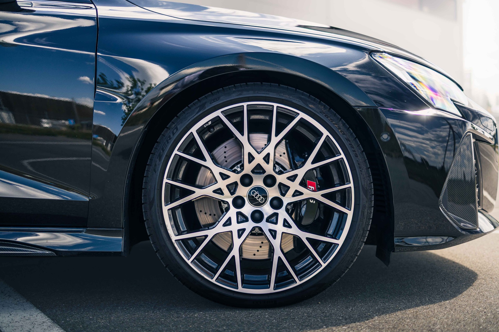 AUDI RS3 Sportback 2.5 TSI quattro S-tronic-image-13