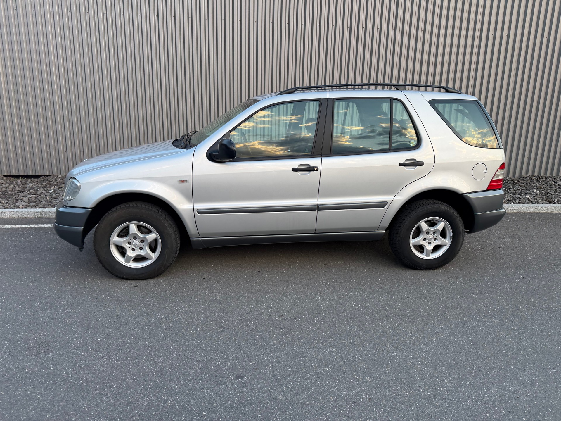 MERCEDES-BENZ ML 320 Automatic CROCHET 2650 KG. ( NEUF)-image-1