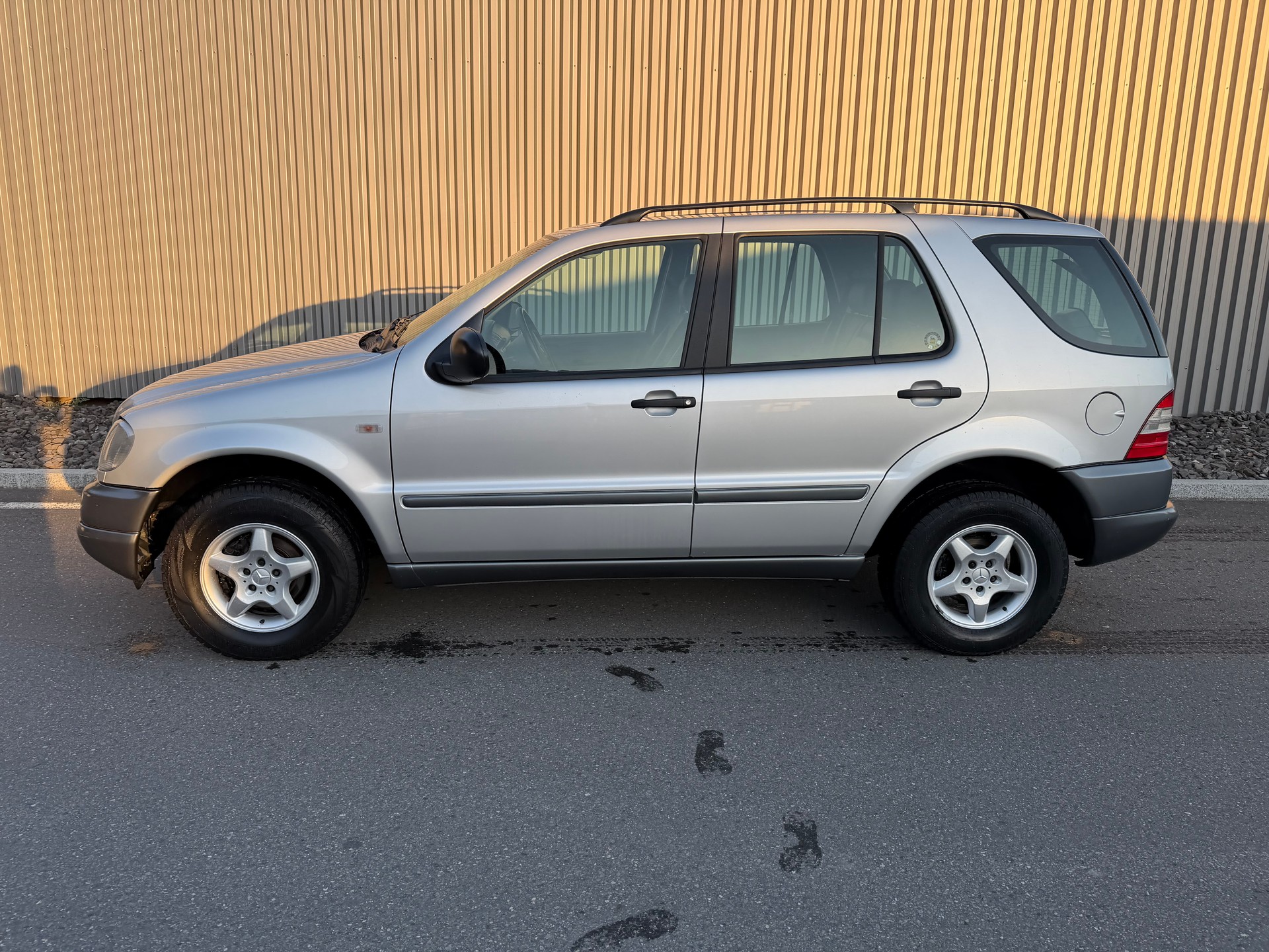 MERCEDES-BENZ ML 320 Automatic CROCHET 2650 KG. ( NEUF)-showroom-element-3