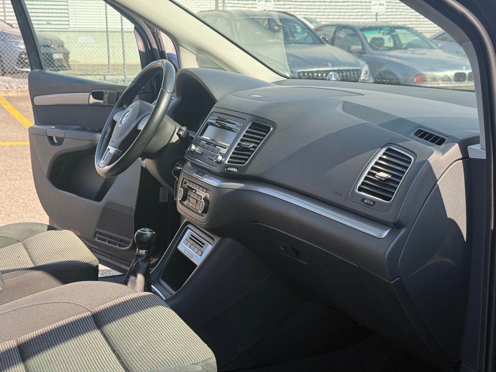 VW Sharan 2.0 TDI BlueMotion Technology Trendline-image-7