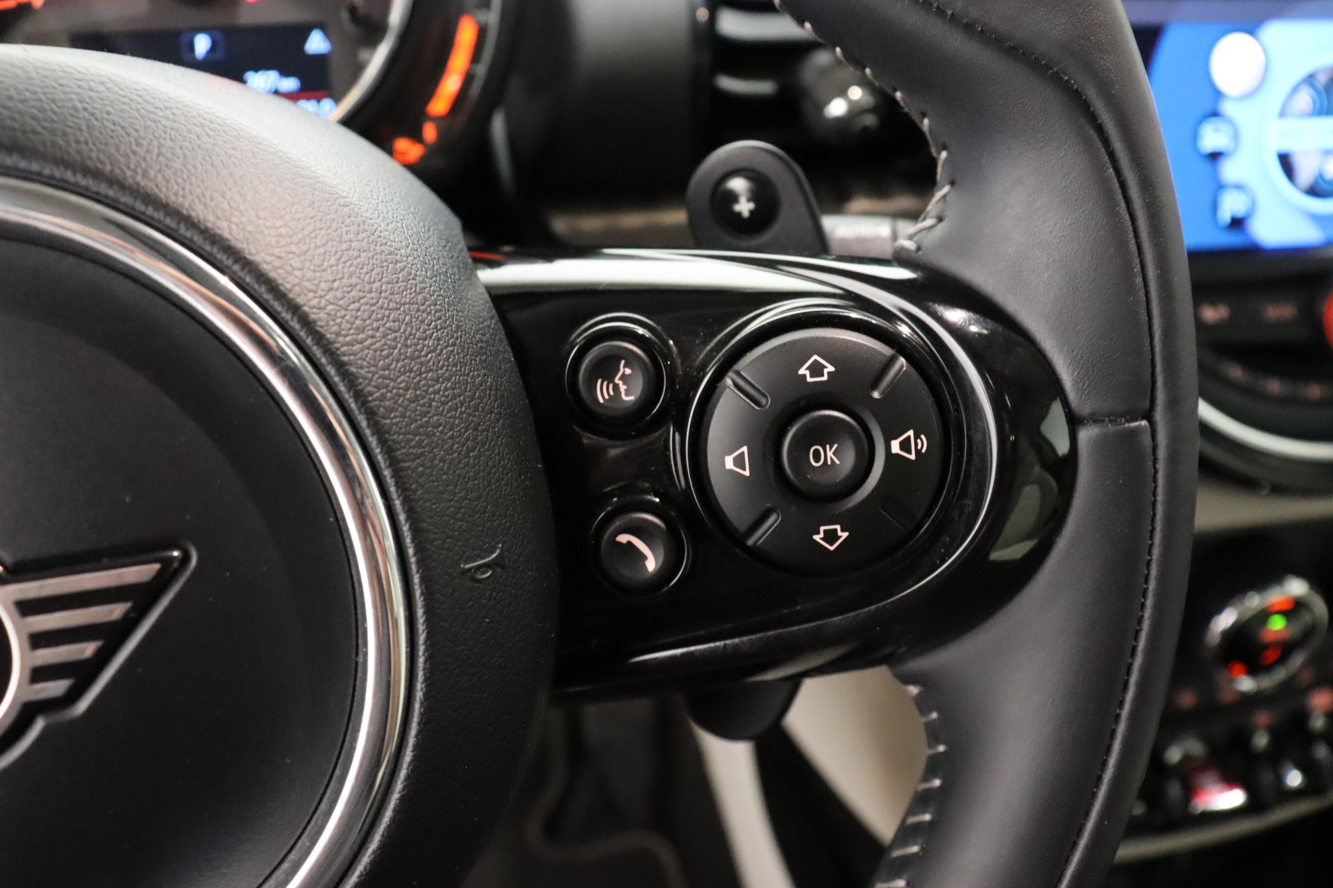 MINI Clubman F54 2.0i Cooper S SAG ALL4-image-18