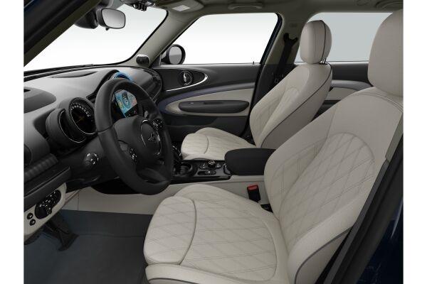 MINI Clubman F54 2.0i Cooper S SAG ALL4-image-2