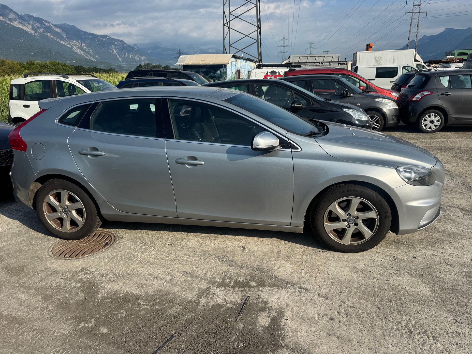 VOLVO V40 T4 R-Design Powershift-image-5