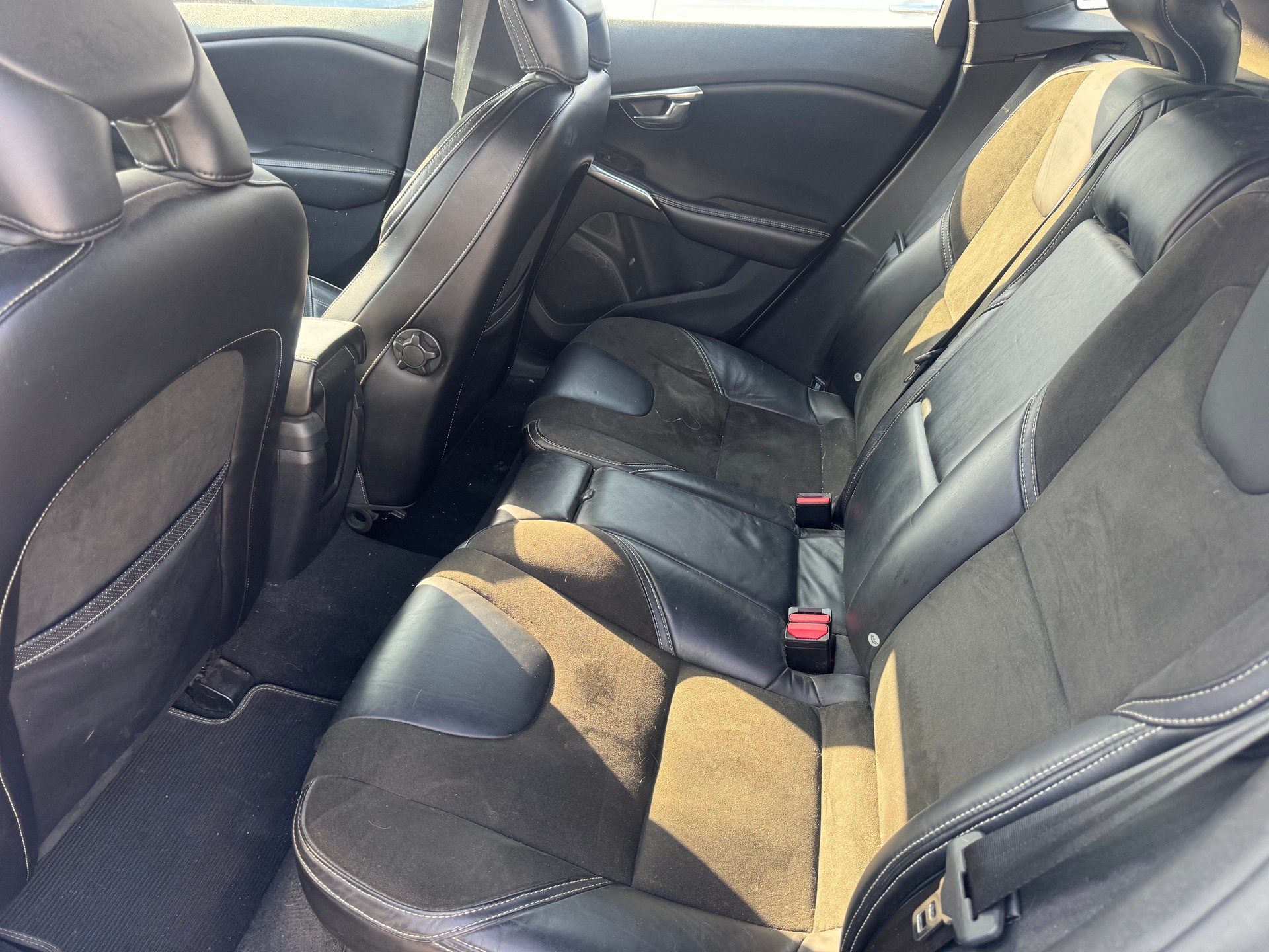 VOLVO V40 T4 R-Design Powershift-image-7