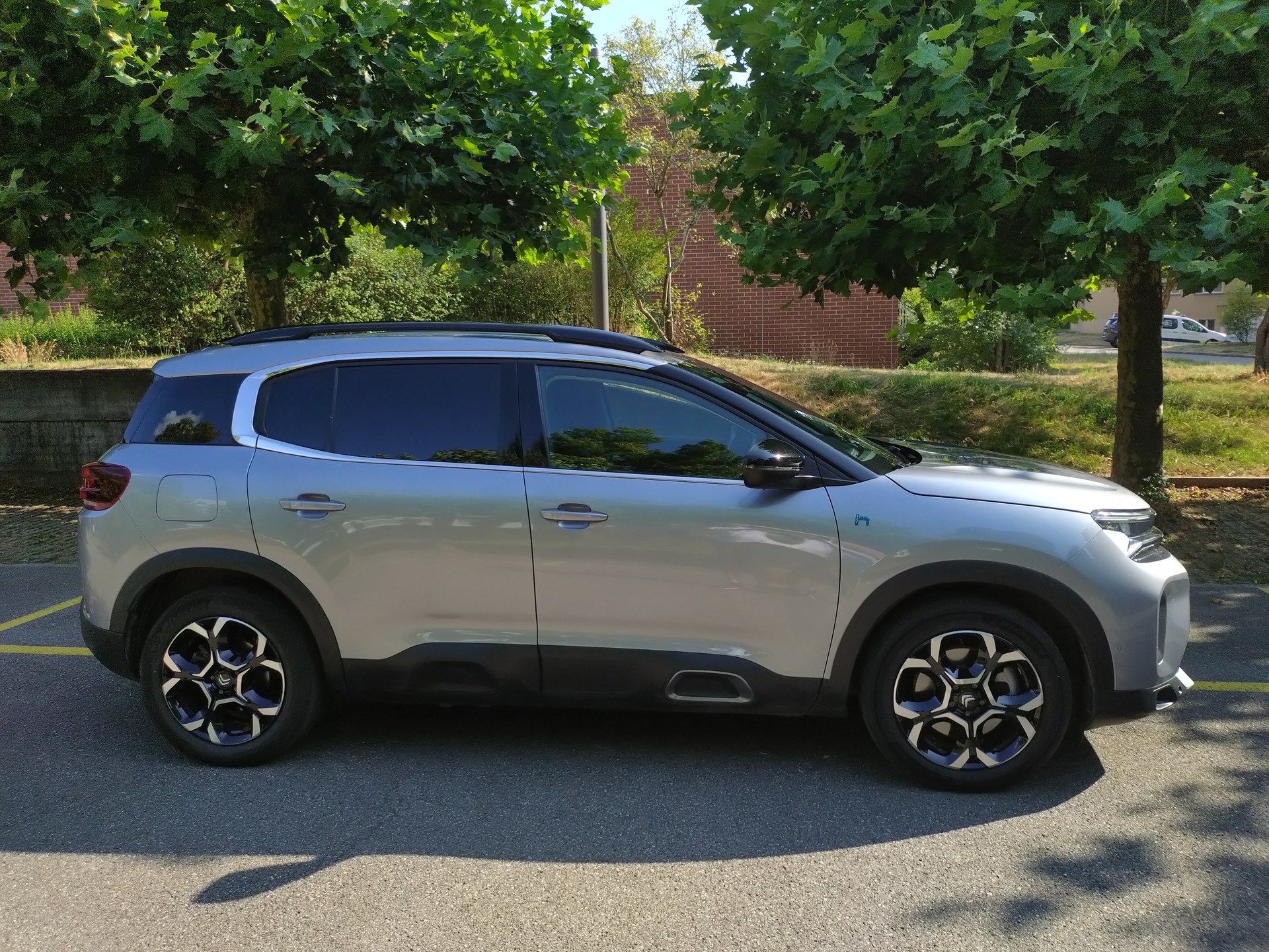 CITROEN 1.6 Plug-in Hybrid Shine-image-3