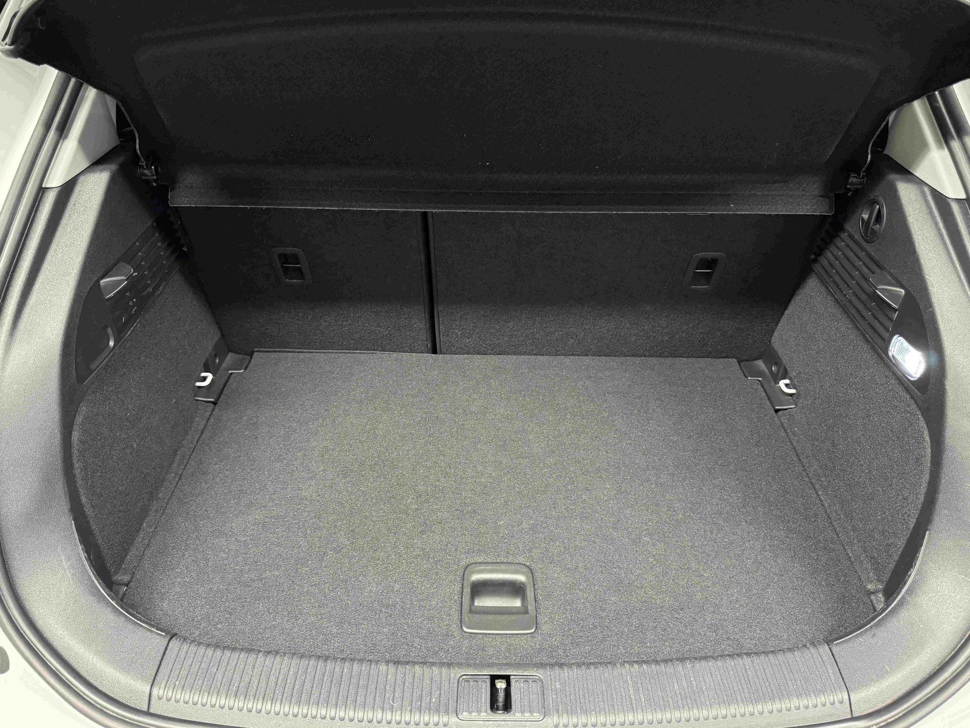 AUDI A1 Sportback 1.4 TFSI Sport-image-14