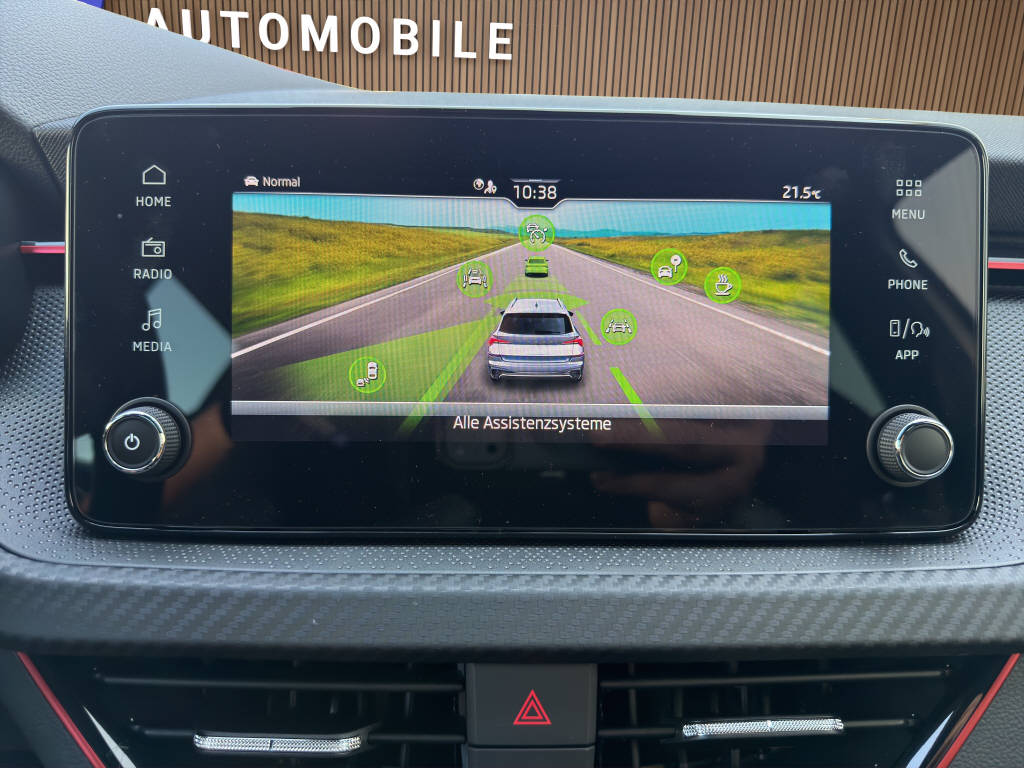 SKODA Kamiq 1.5 TSI Monte Carlo DSG-image-19