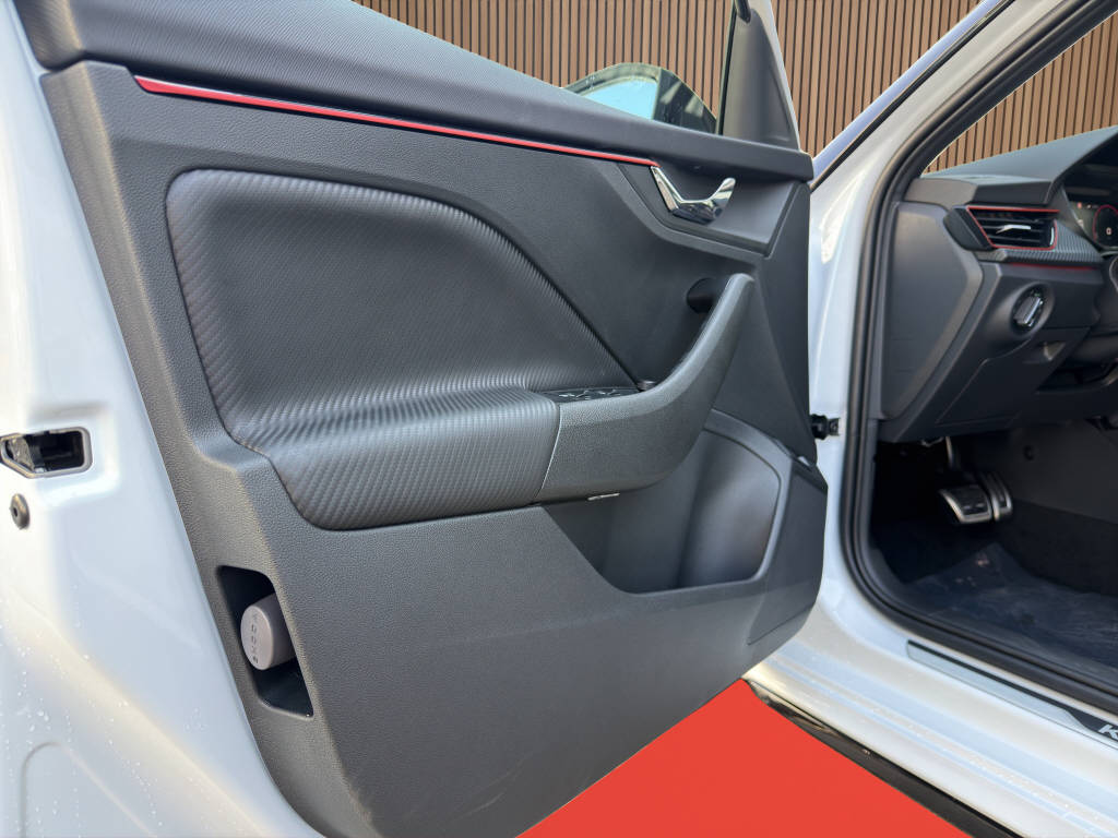 SKODA Kamiq 1.5 TSI Monte Carlo DSG-image-20