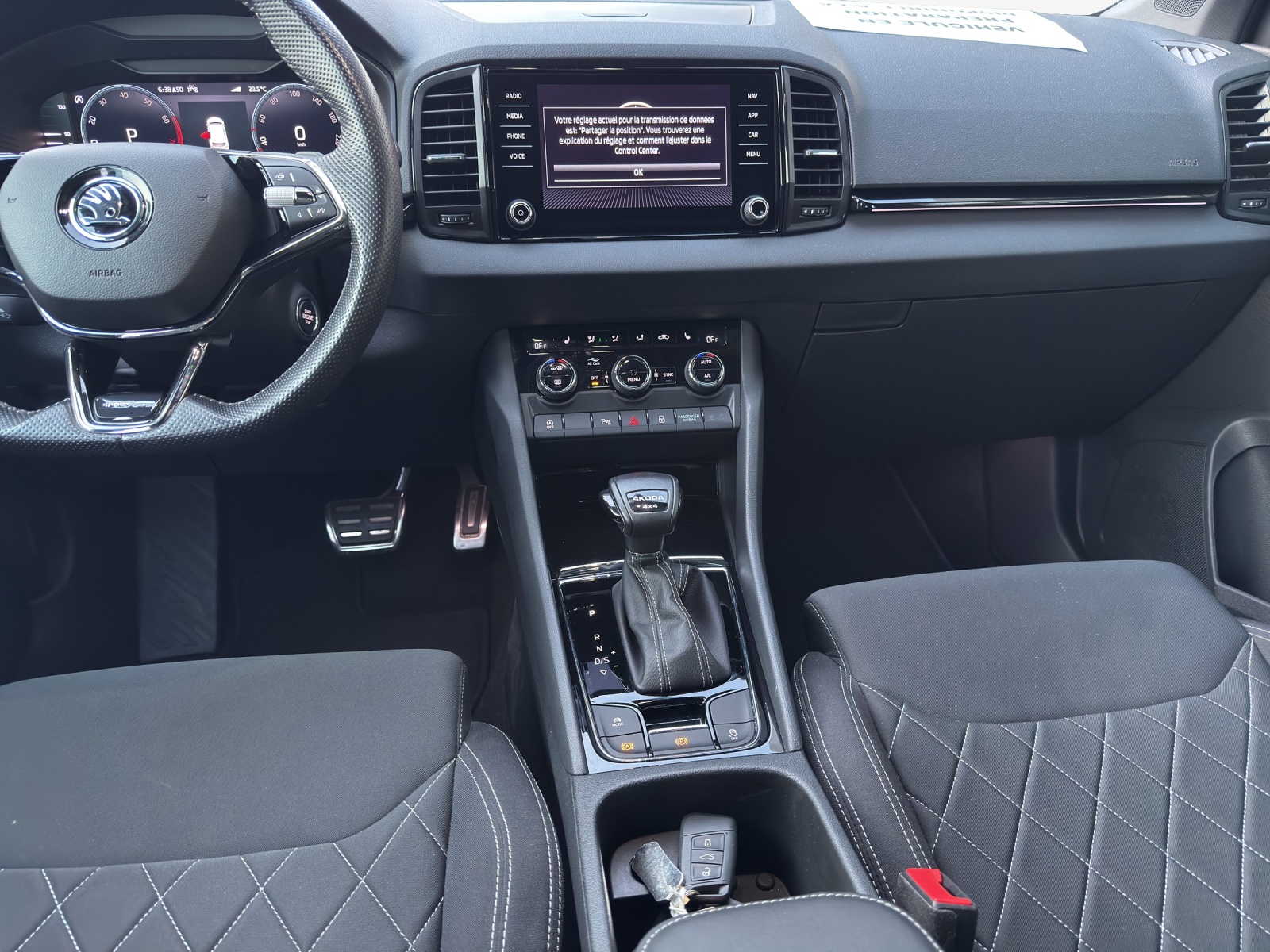 SKODA Karoq 2.0 TSI SportLine 4x4 DSG-image-10