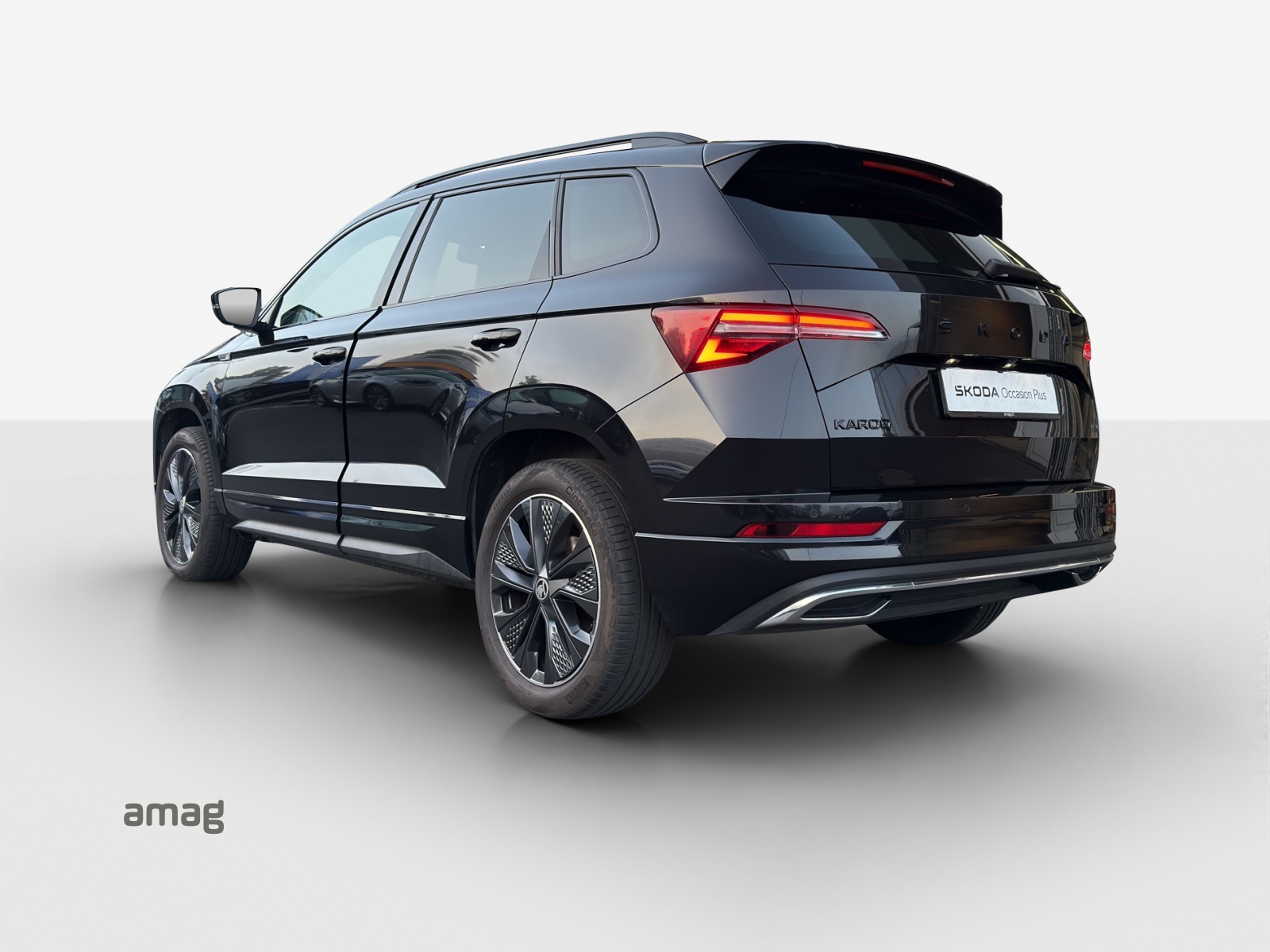 SKODA Karoq 2.0 TSI SportLine 4x4 DSG-image-2