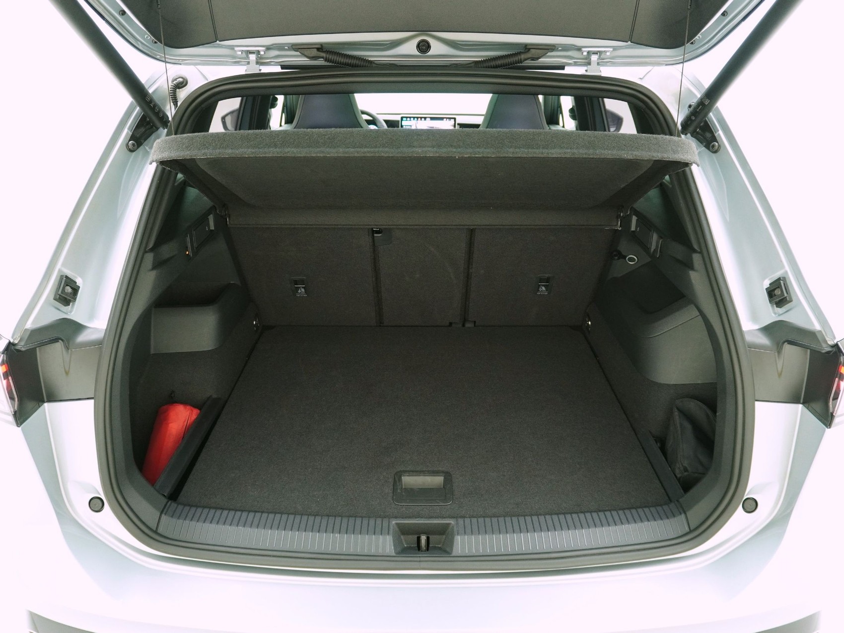 VW Tiguan 2.0 TSI DSG R-Line Black Style 4Motion-image-13