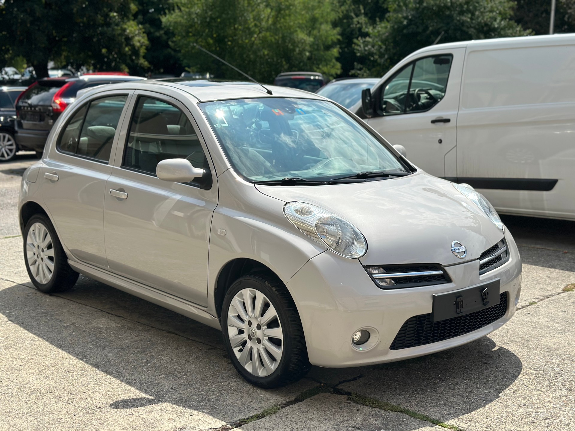 NISSAN Micra 1.5 dCi tekna-image-1