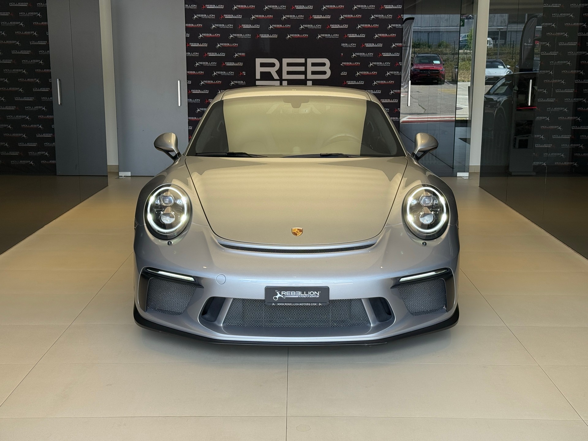 PORSCHE 911 GT3-image-1