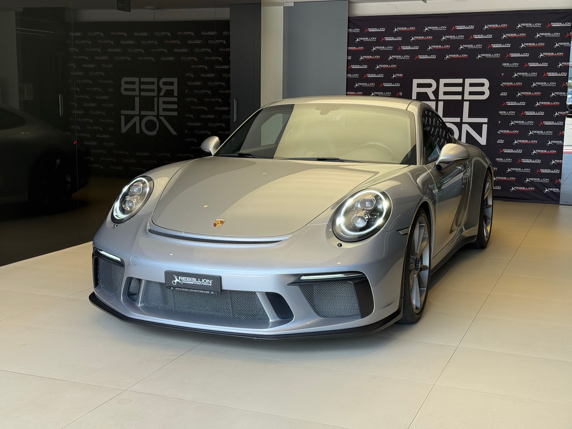 PORSCHE 911 GT3-image-0