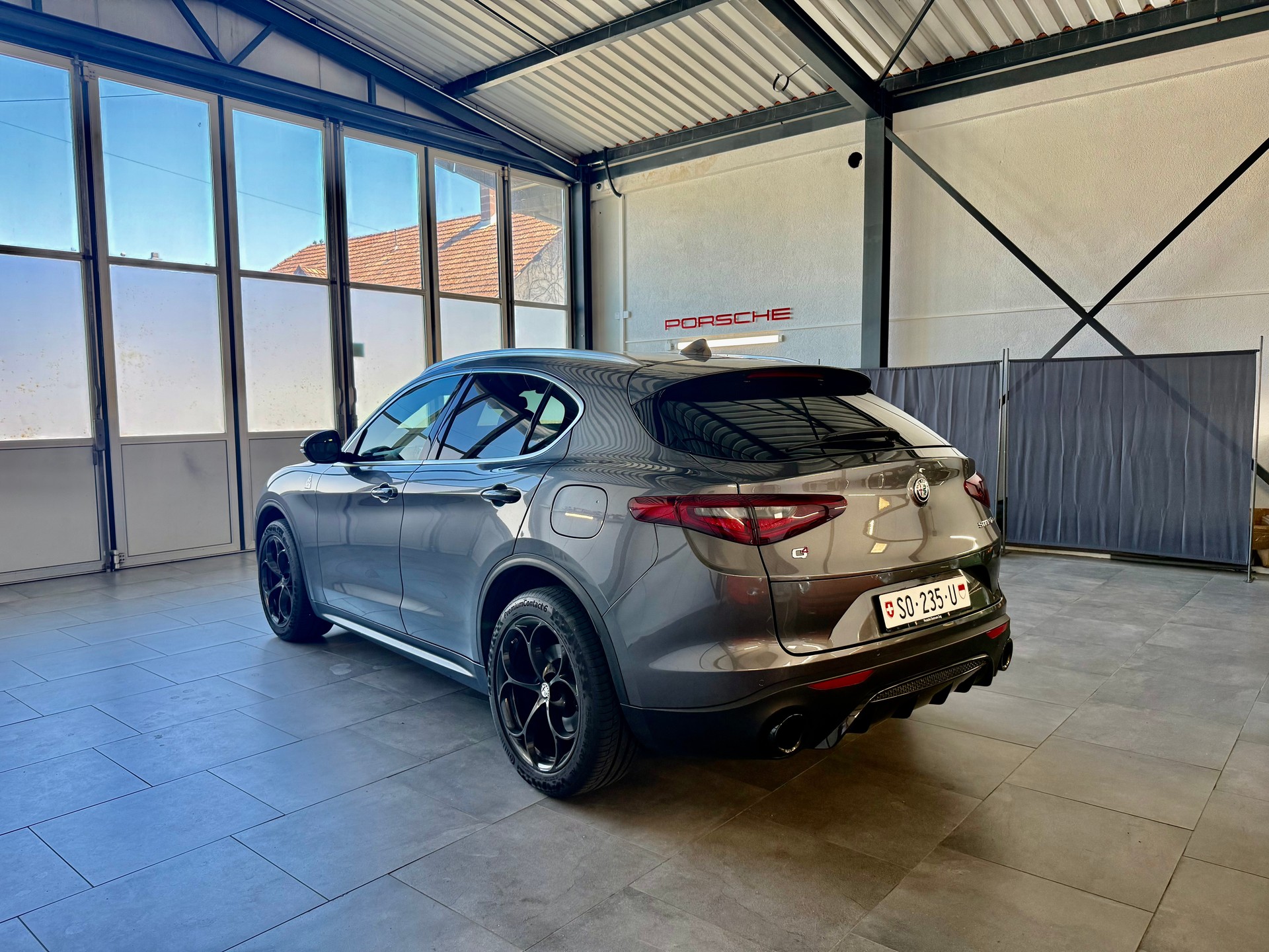 ALFA ROMEO Stelvio 2.0 Super Q4 Sport Automatic-image-3