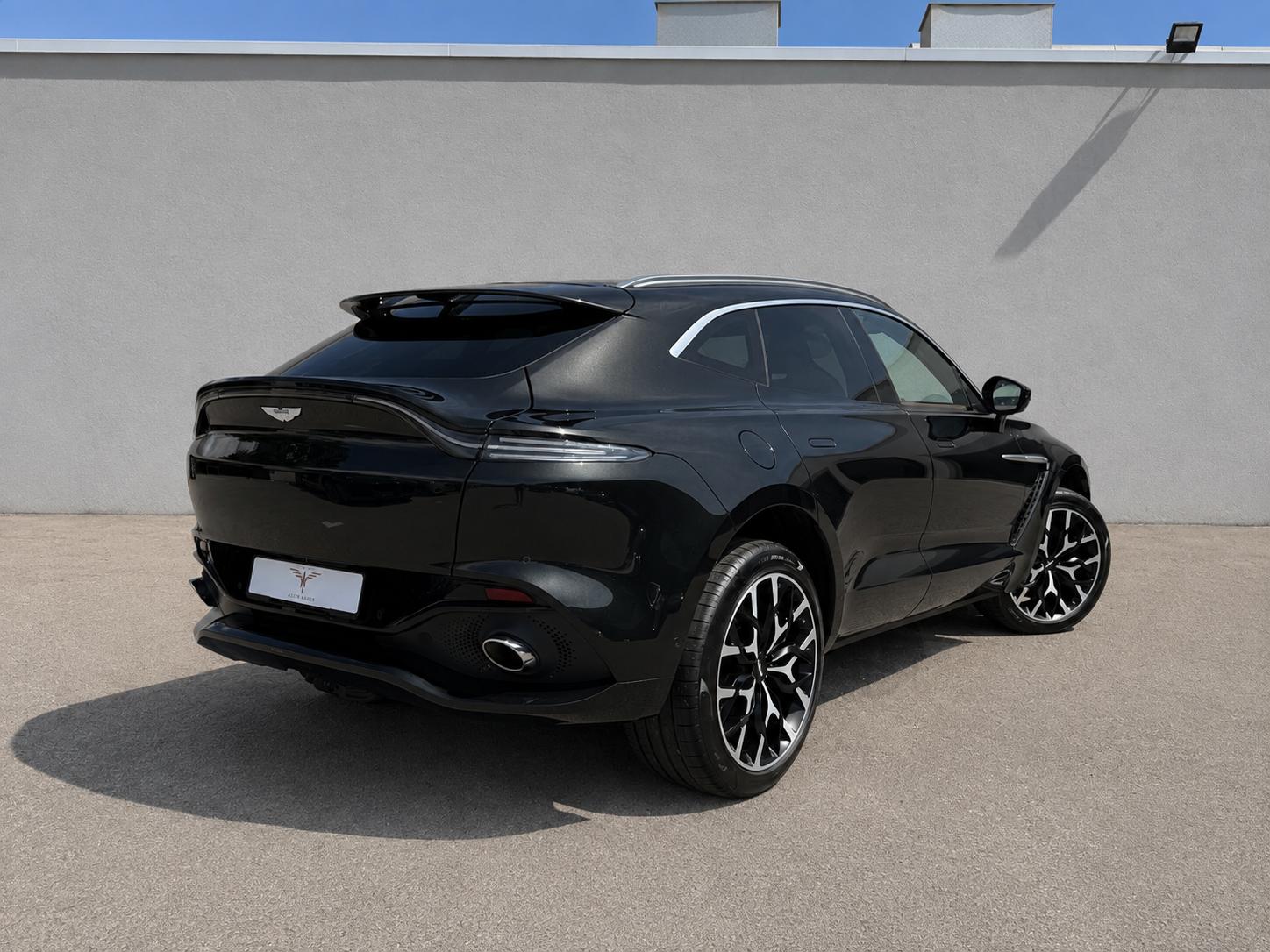 ASTON MARTIN DBX 4.0 V8-image-1