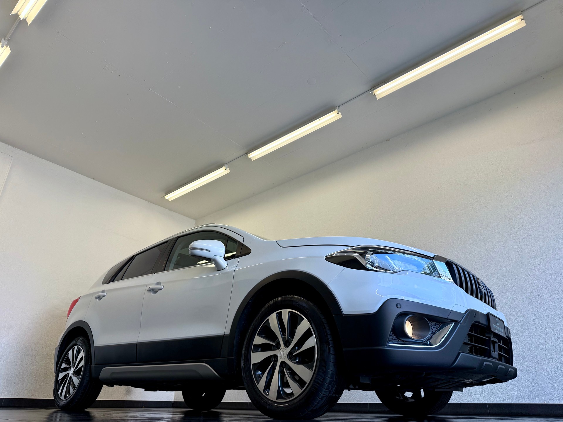 SUZUKI S-Cross-image-2