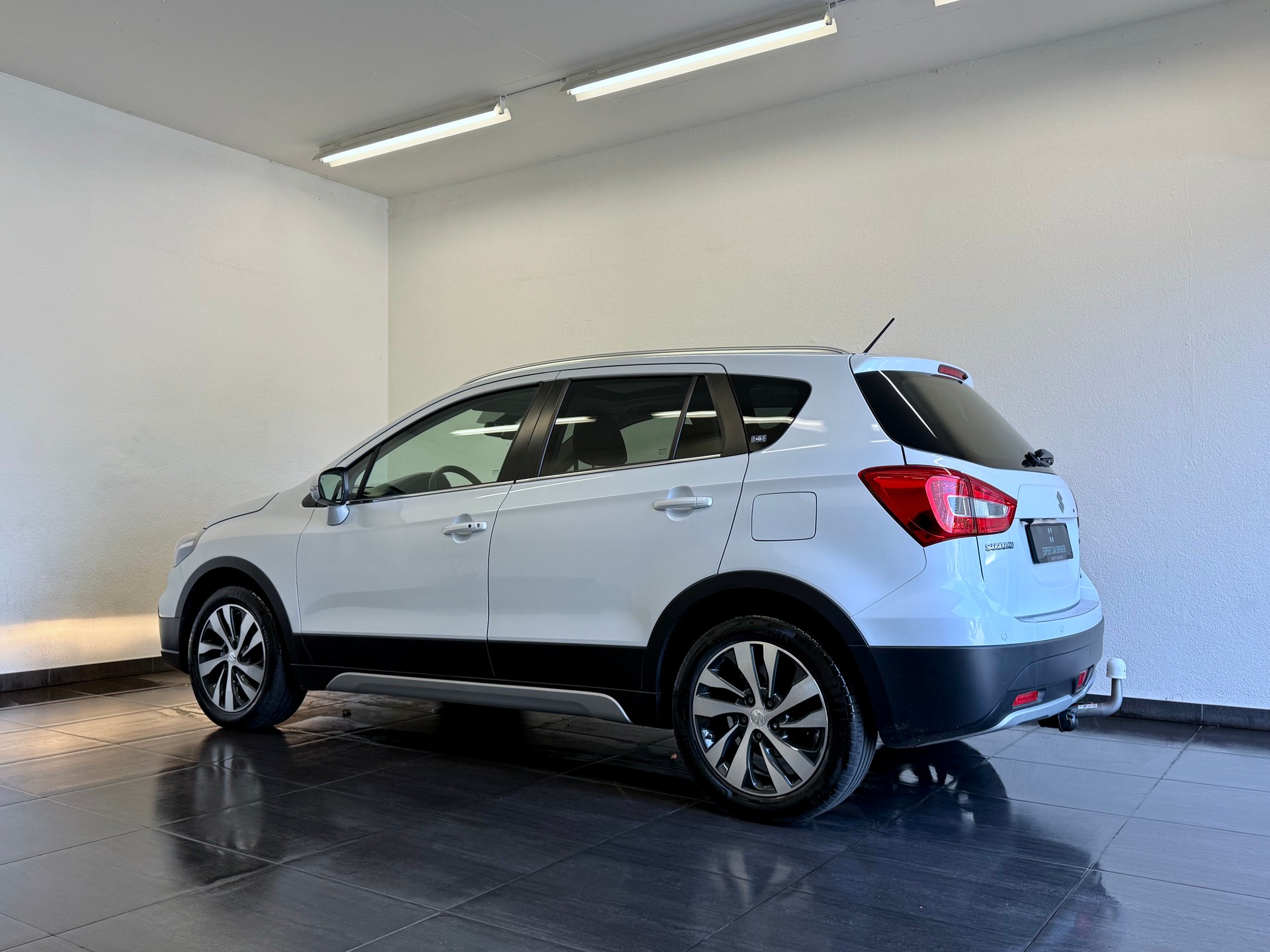SUZUKI S-Cross-image-8