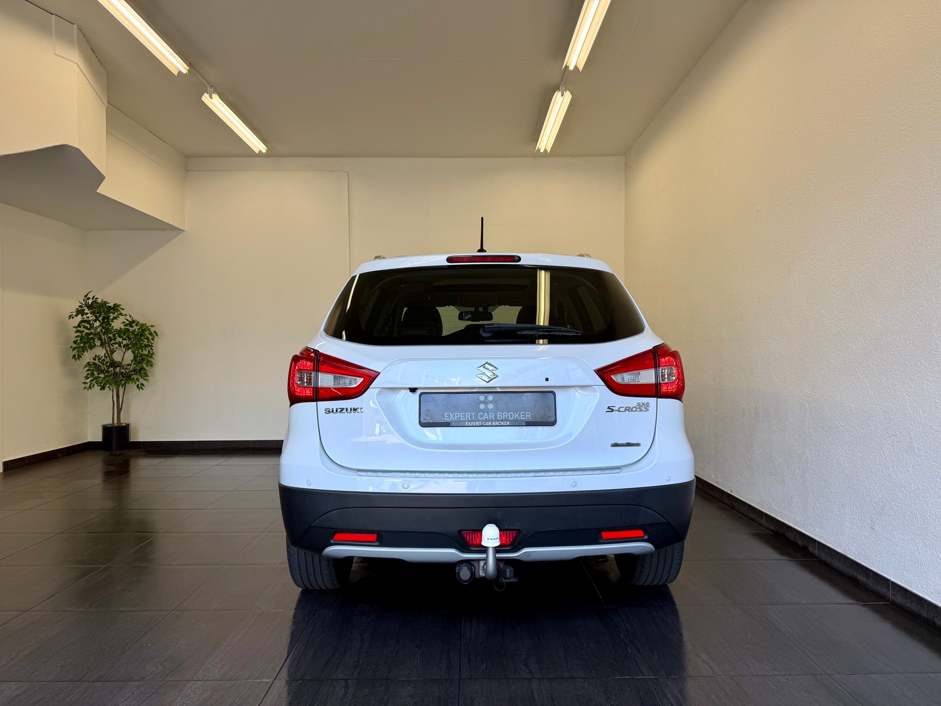 SUZUKI S-Cross-image-10