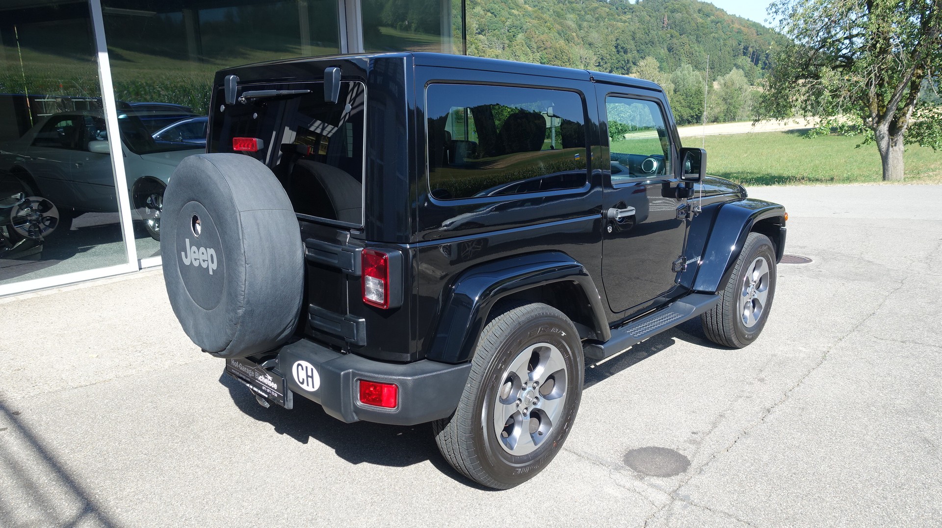 JEEP Wrangler 3.6 Sahara Automatic hardtop-image-6