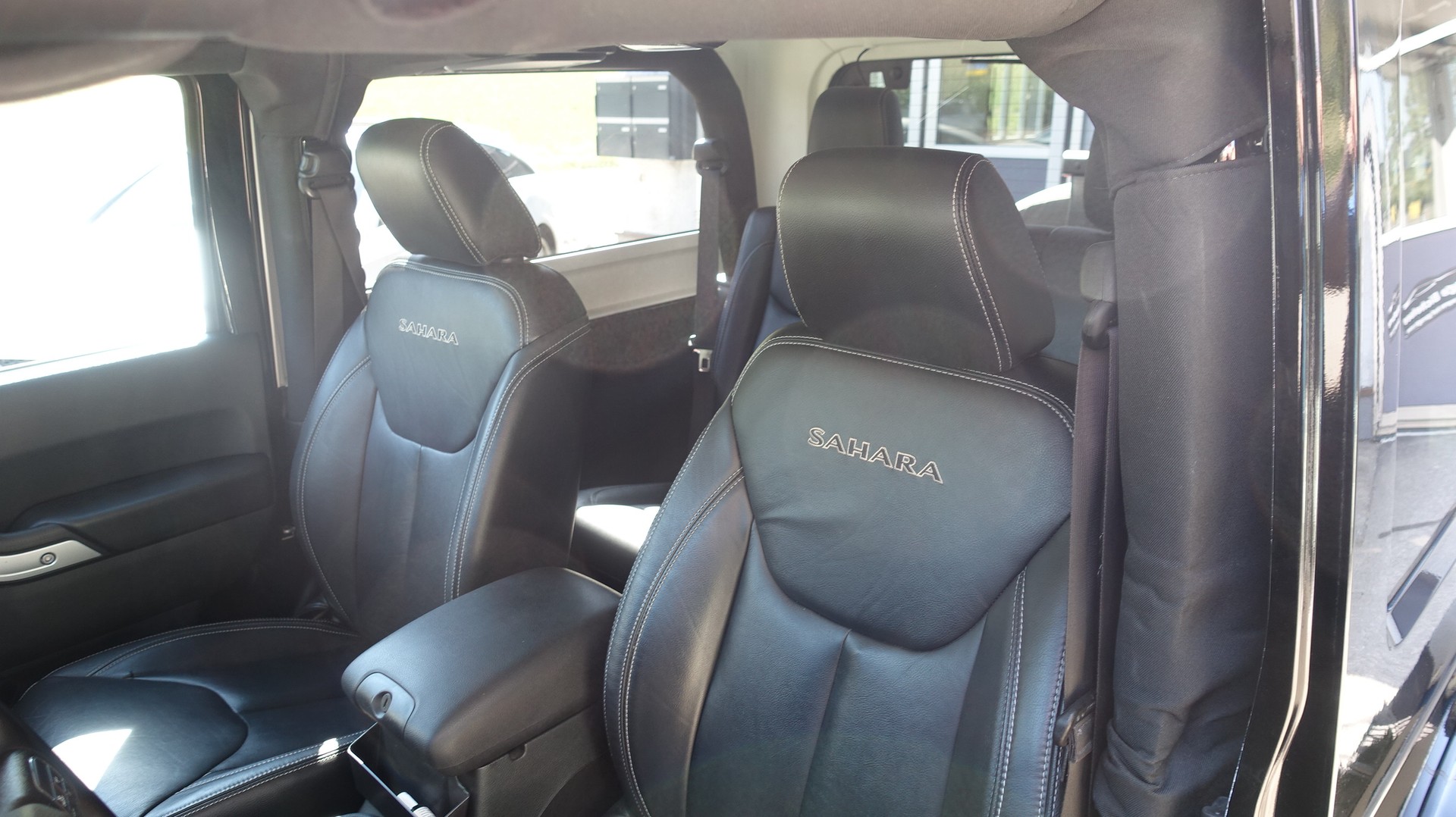 JEEP Wrangler 3.6 Sahara Automatic hardtop-image-9