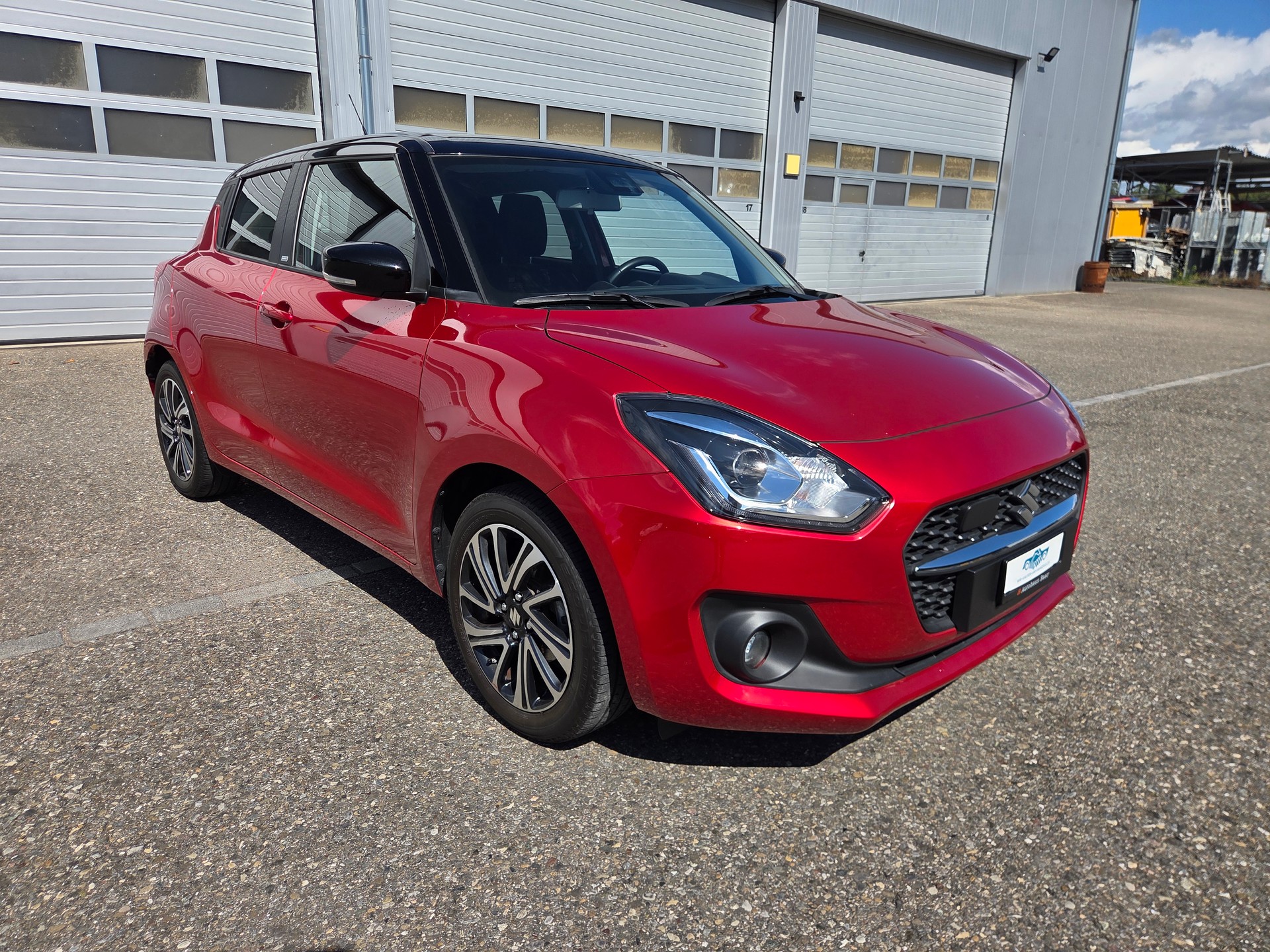 SUZUKI Swift 1.2 Generation Top Hybrid-showroom-element-2