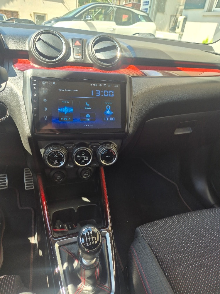 SUZUKI Swift Sport 1.4i 16V Compact Top-image-9