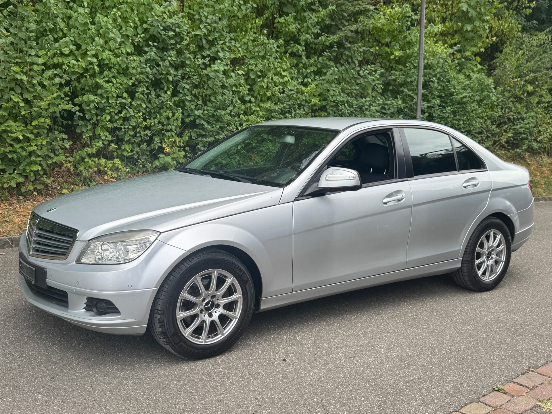 MERCEDES-BENZ C 180 Kompressor Avantgarde Sport Edition-image-2