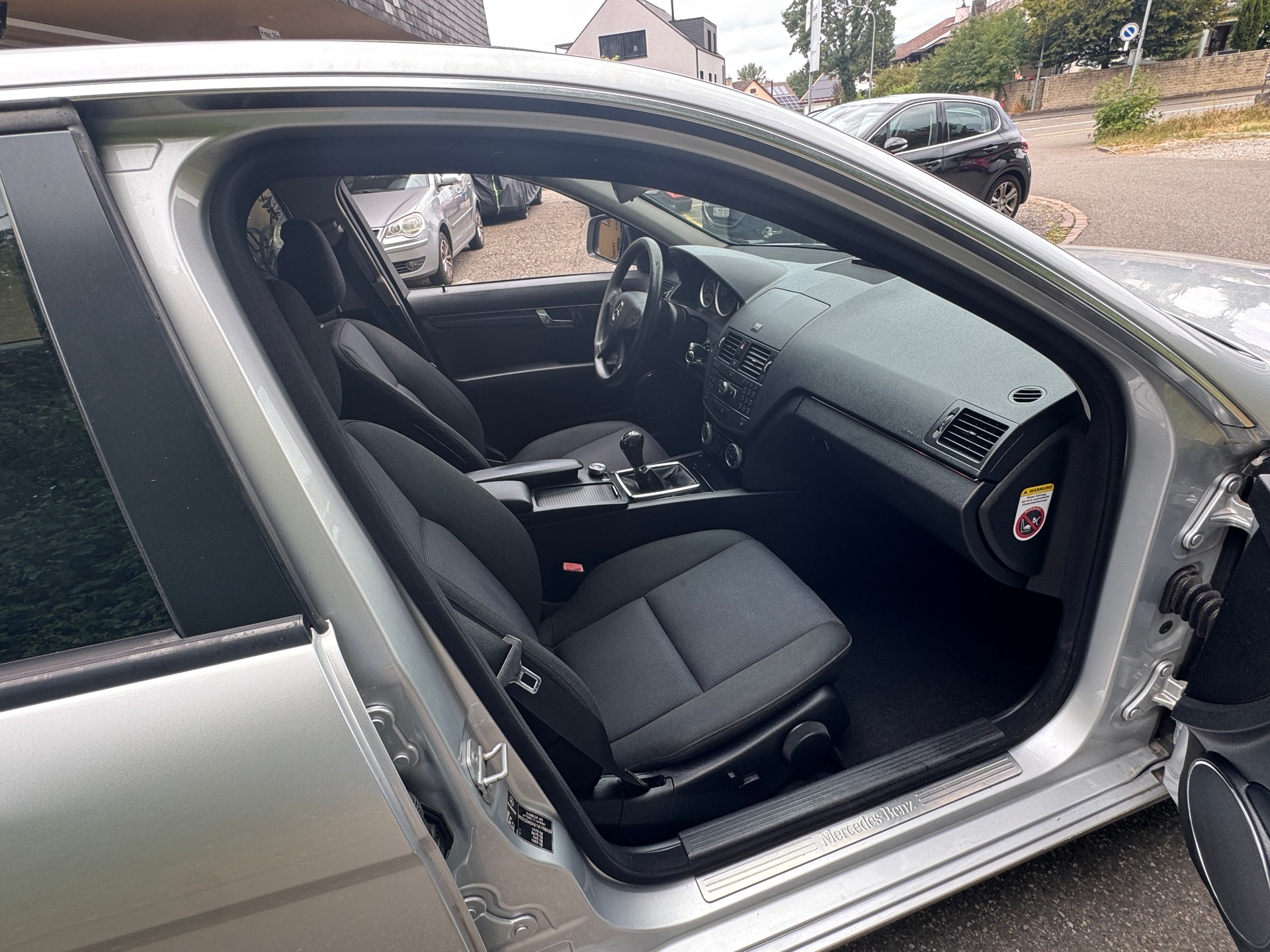 MERCEDES-BENZ C 180 Kompressor Avantgarde Sport Edition-image-7