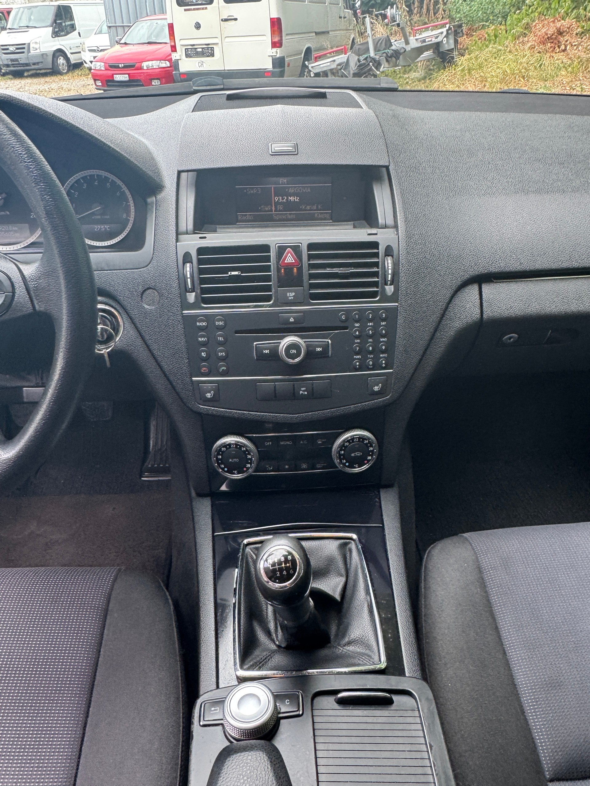 MERCEDES-BENZ C 180 Kompressor Avantgarde Sport Edition-image-13