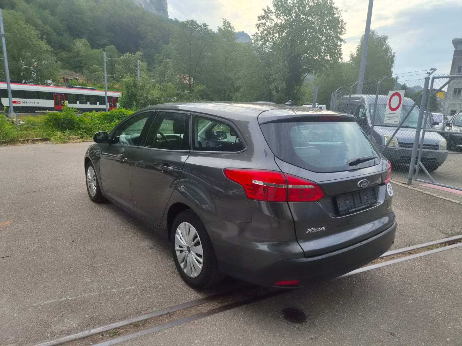 FORD Focus 1.0 SCTi Business-image-3