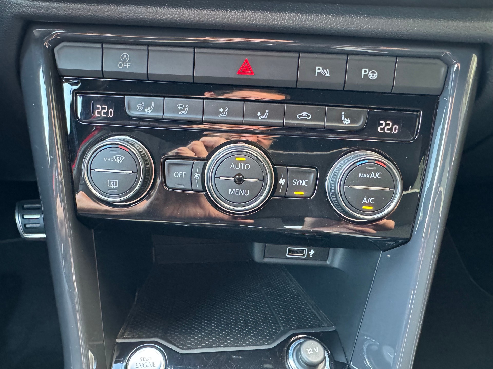 VW T-Roc 2.0 TSI Sport DSG 4Motion-image-19