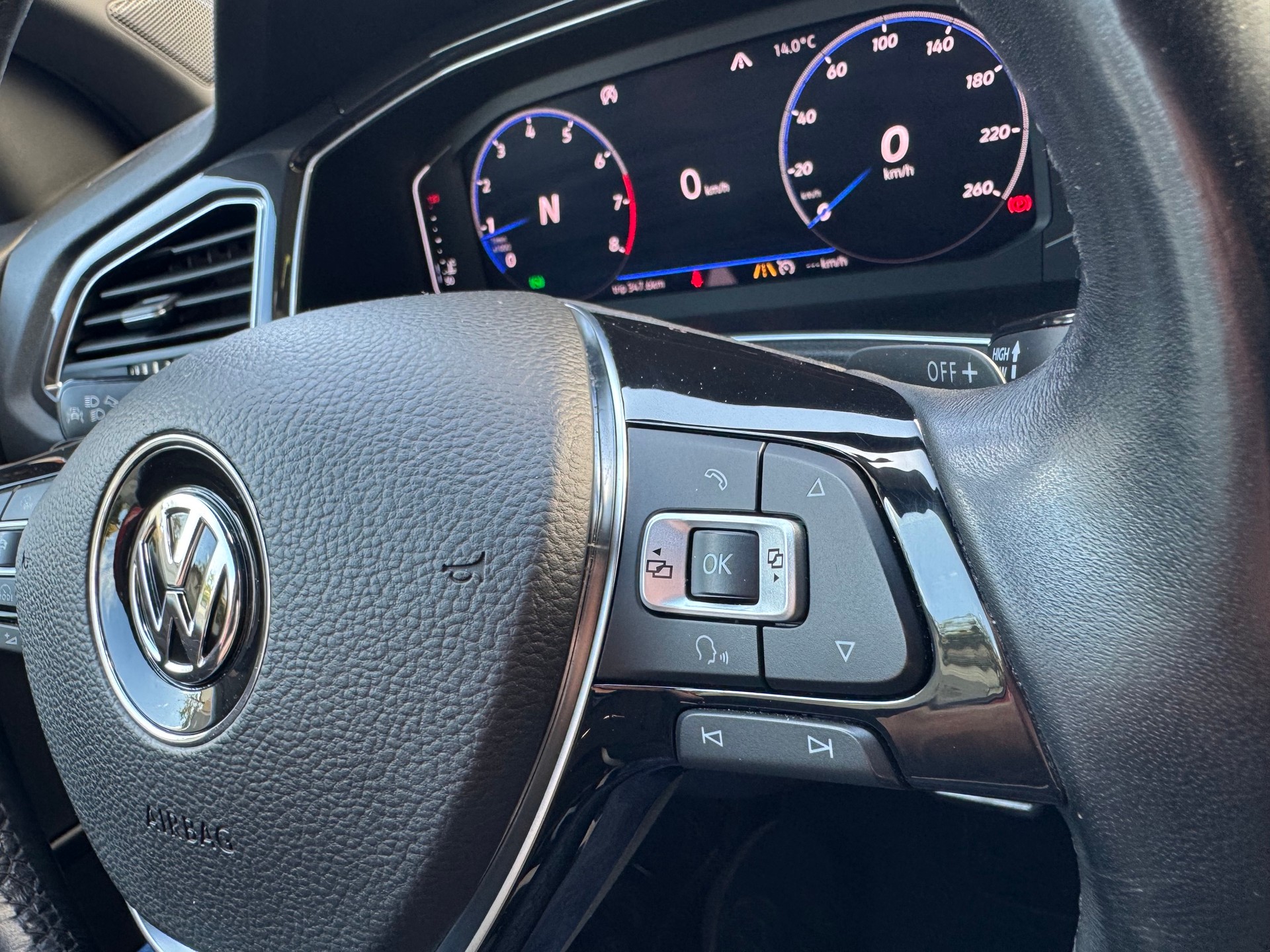 VW T-Roc 2.0 TSI Sport DSG 4Motion-image-21