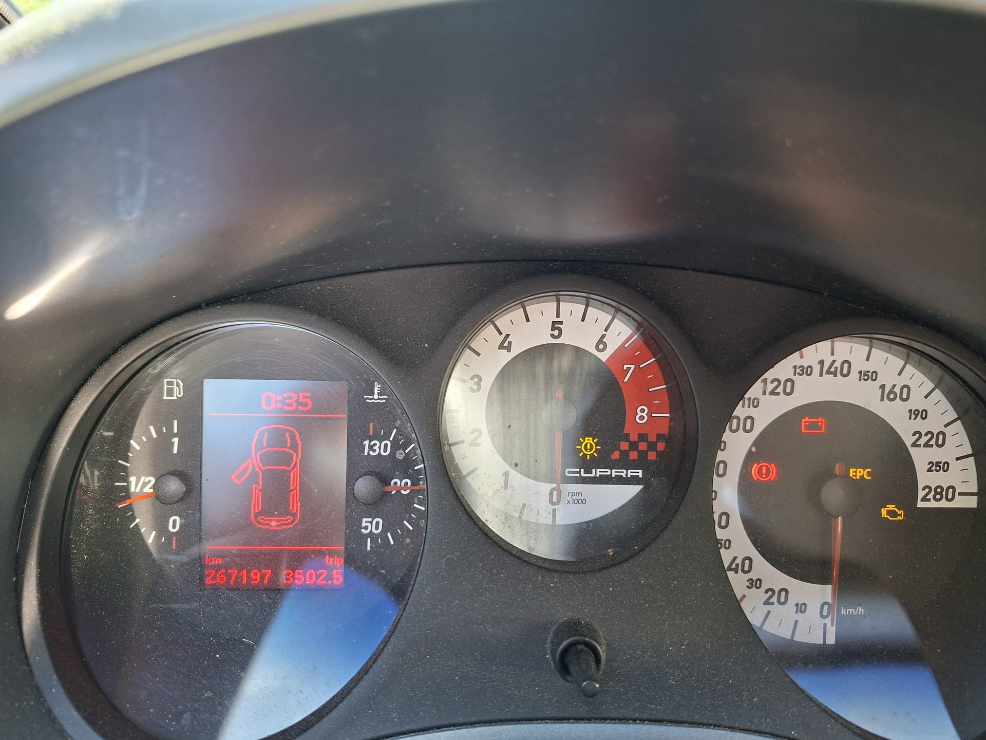 SEAT 2.0 TFSI Cupra-image-4