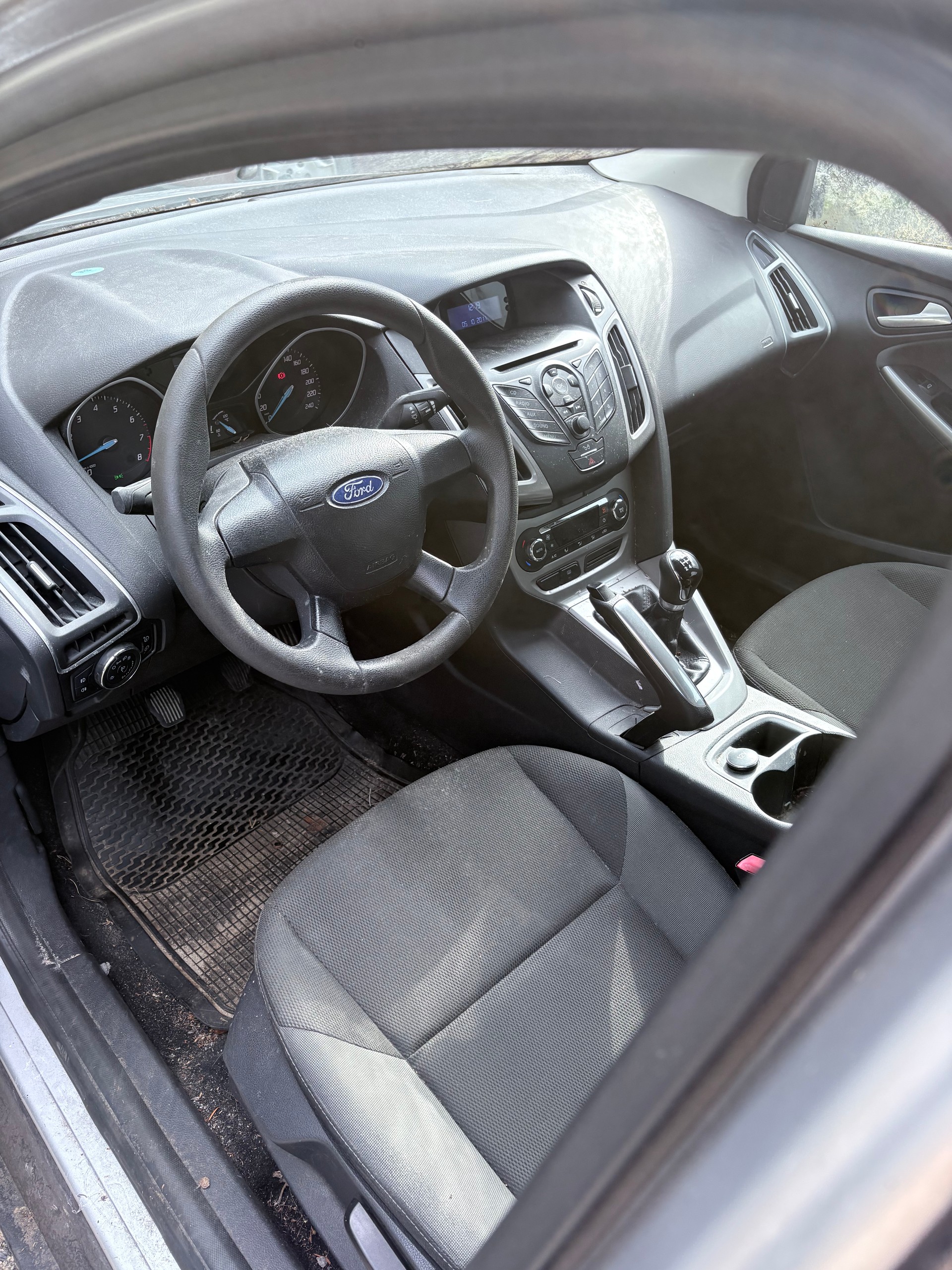 FORD Focus 1.6i VCT Titanium-image-6