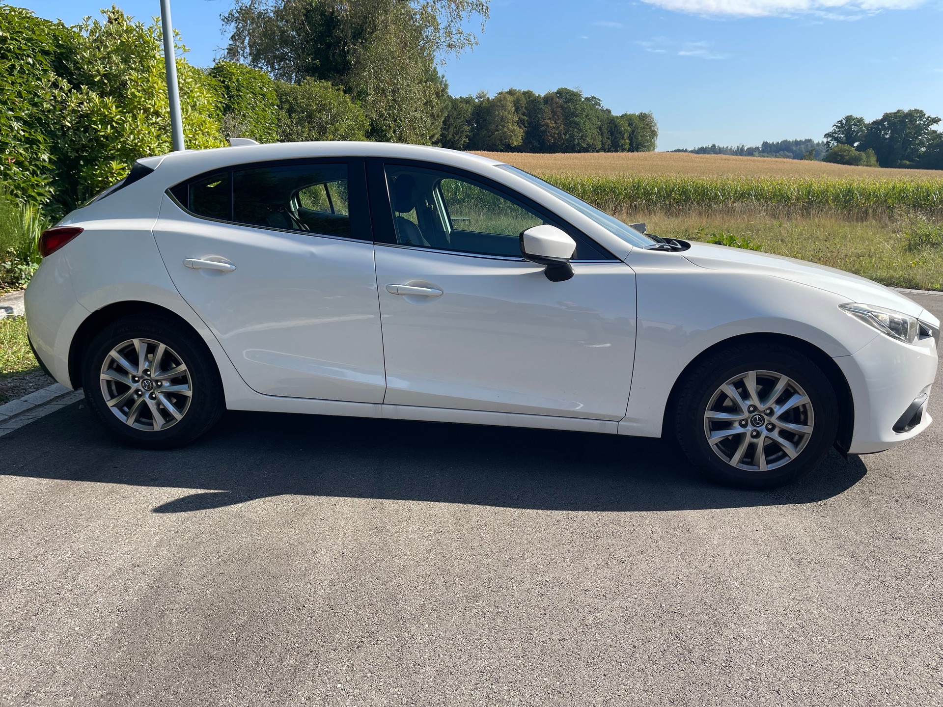 MAZDA 3 1.5 16V Ambition Plus-image-1