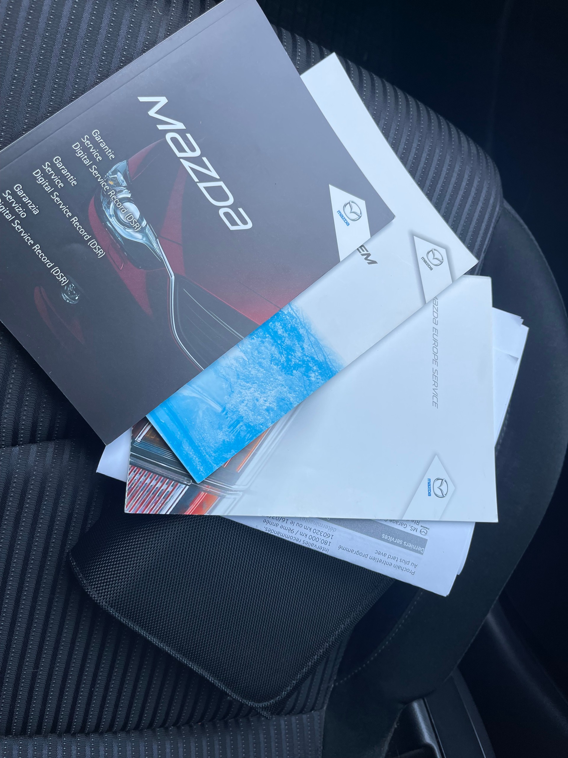 MAZDA 3 1.5 16V Ambition Plus-image-12
