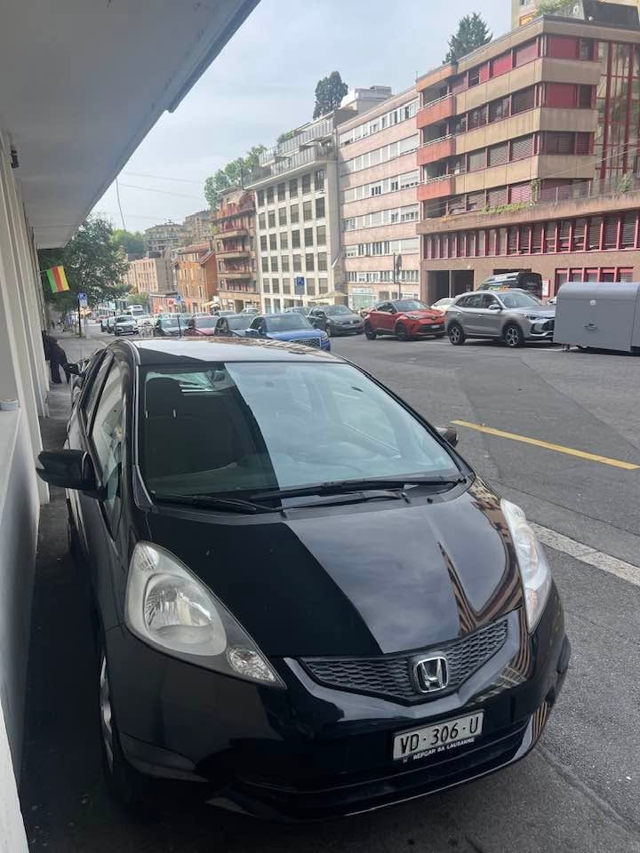 HONDA Jazz 1.4i Comfort i-Shift-image-3