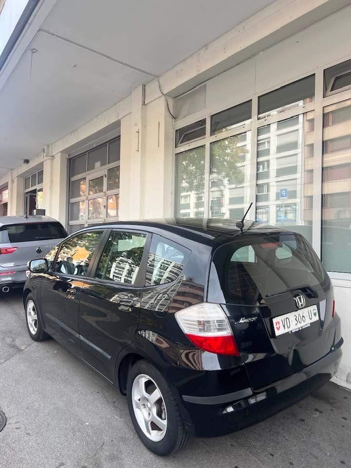 HONDA Jazz 1.4i Comfort i-Shift-image-1