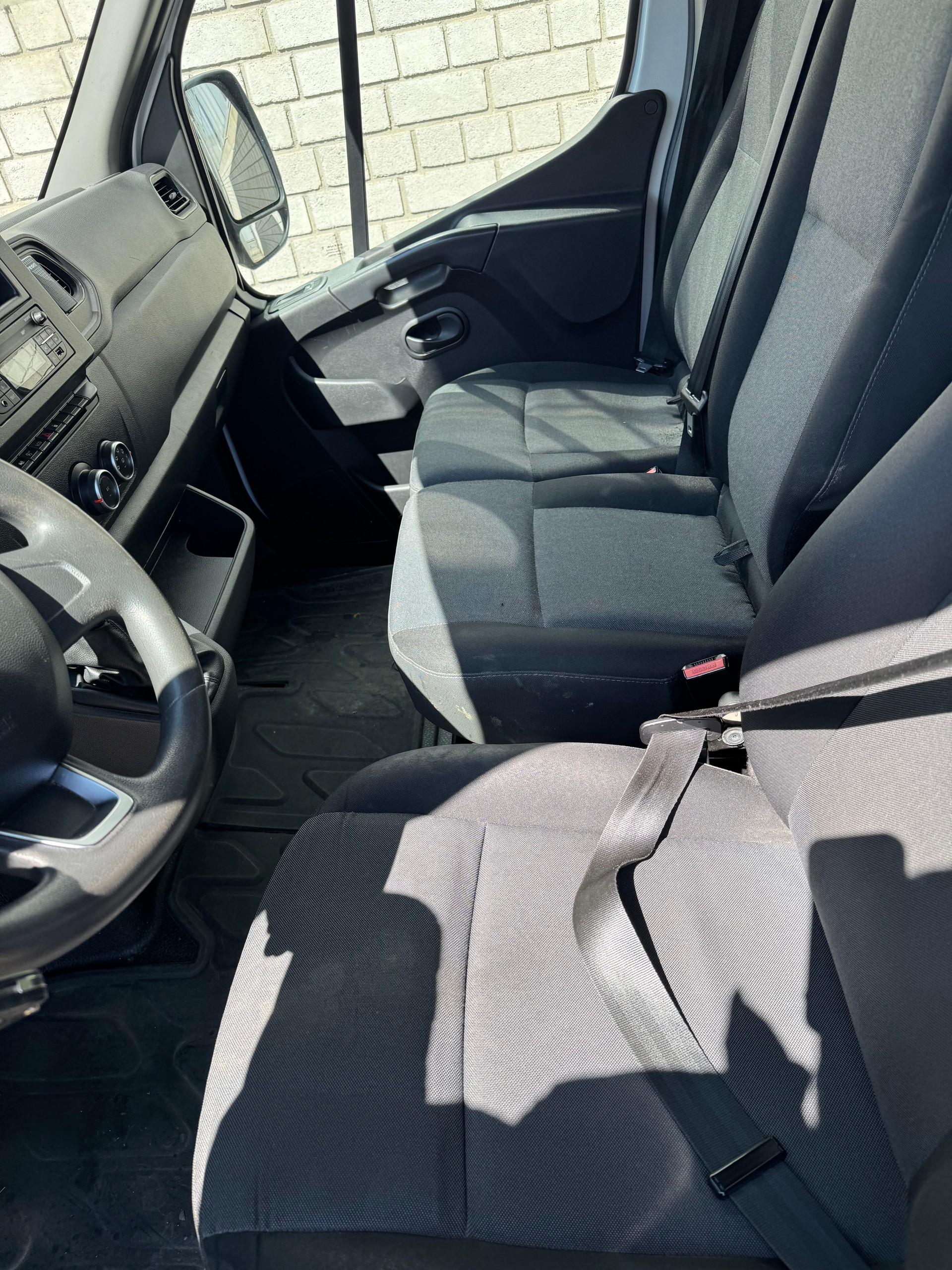 RENAULT Master T35 ENERGY 2.3dCi 145 L3 Grand Volume-image-12