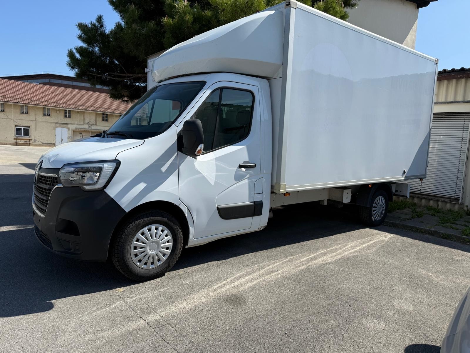 RENAULT Master T35 ENERGY 2.3dCi 145 L3 Grand Volume-image-3