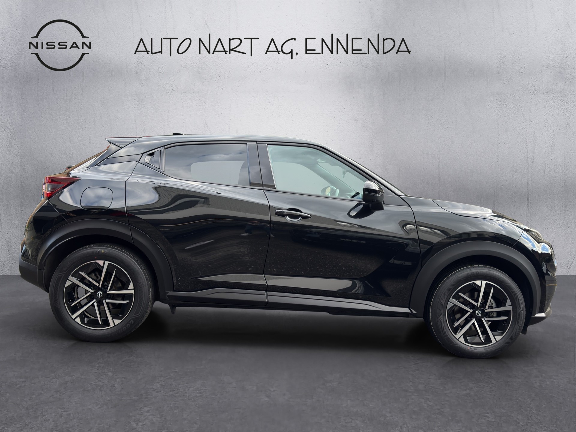 NISSAN Juke 1.6 FHEV N-Connecta-image-5