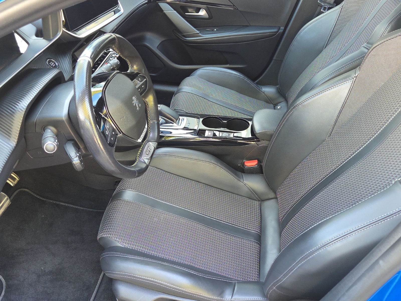 PEUGEOT 208 Elektrik GT-image-8