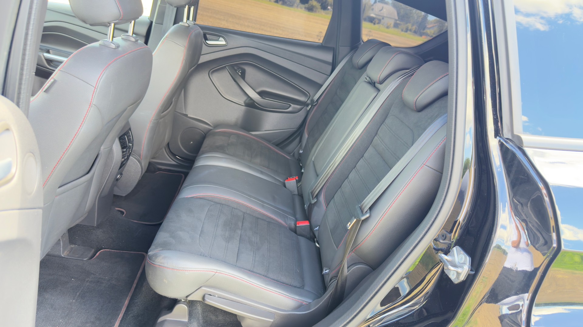 FORD Kuga 2.0 TDCi ST Line High 4WD PowerShift-image-12