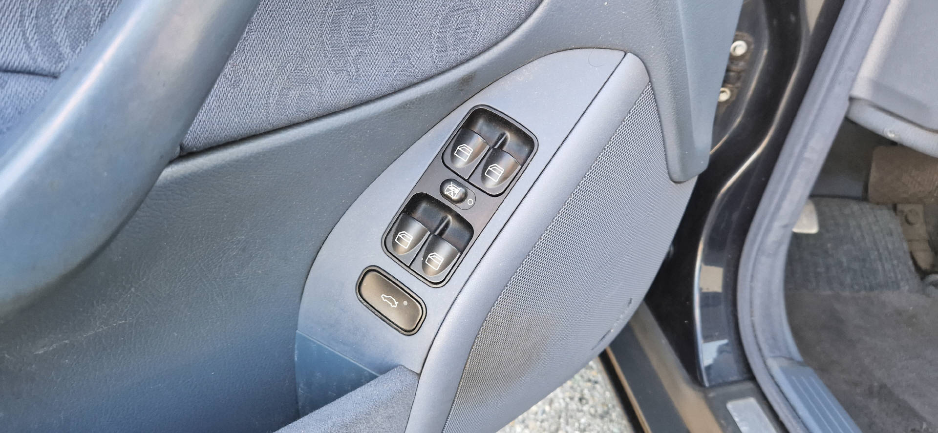 MERCEDES-BENZ C 200 W203 Kompressor Elégance-image-9
