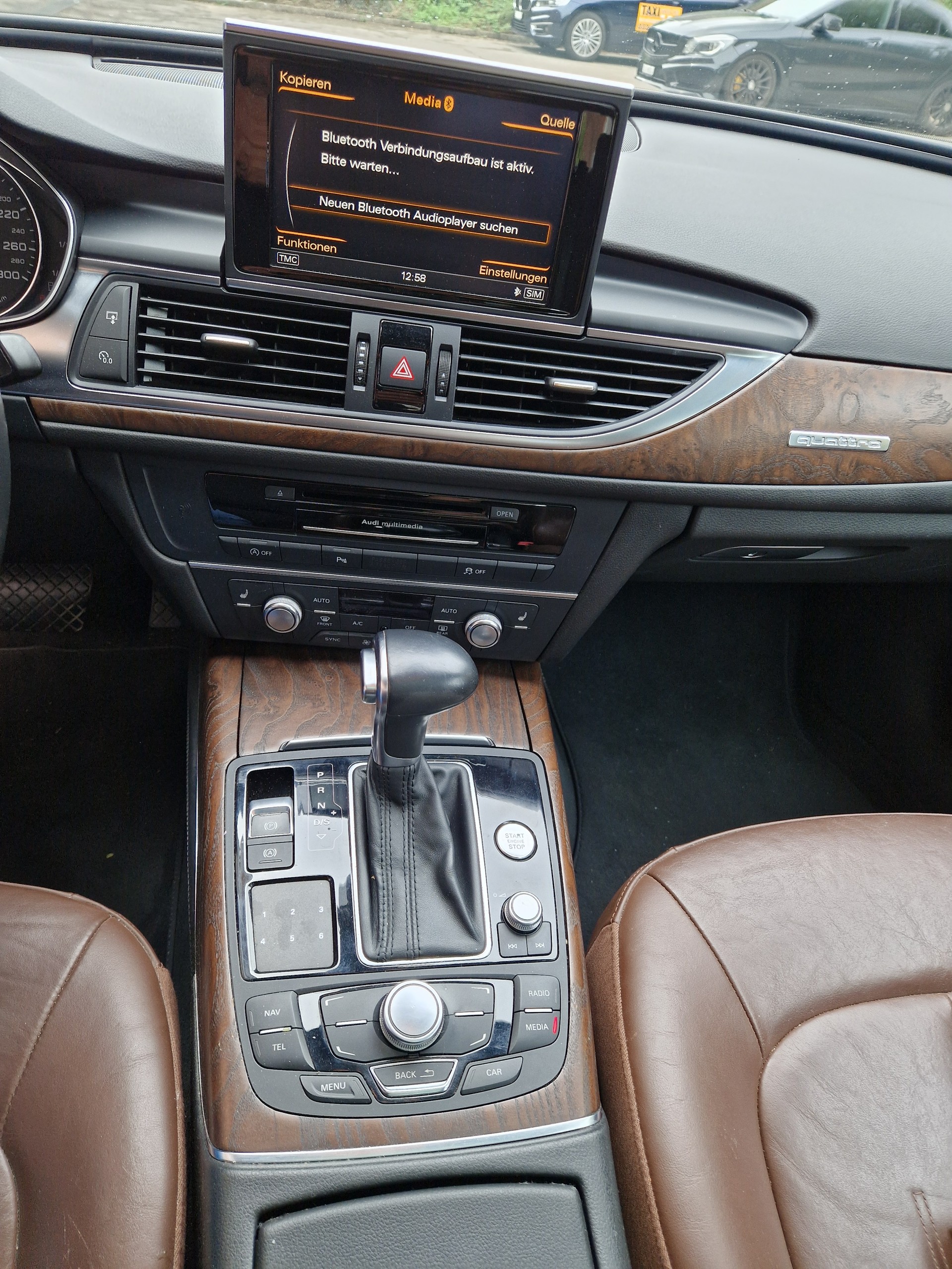 AUDI A6 Avant 3.0 TFSI V6 quattro S-tronic-image-12