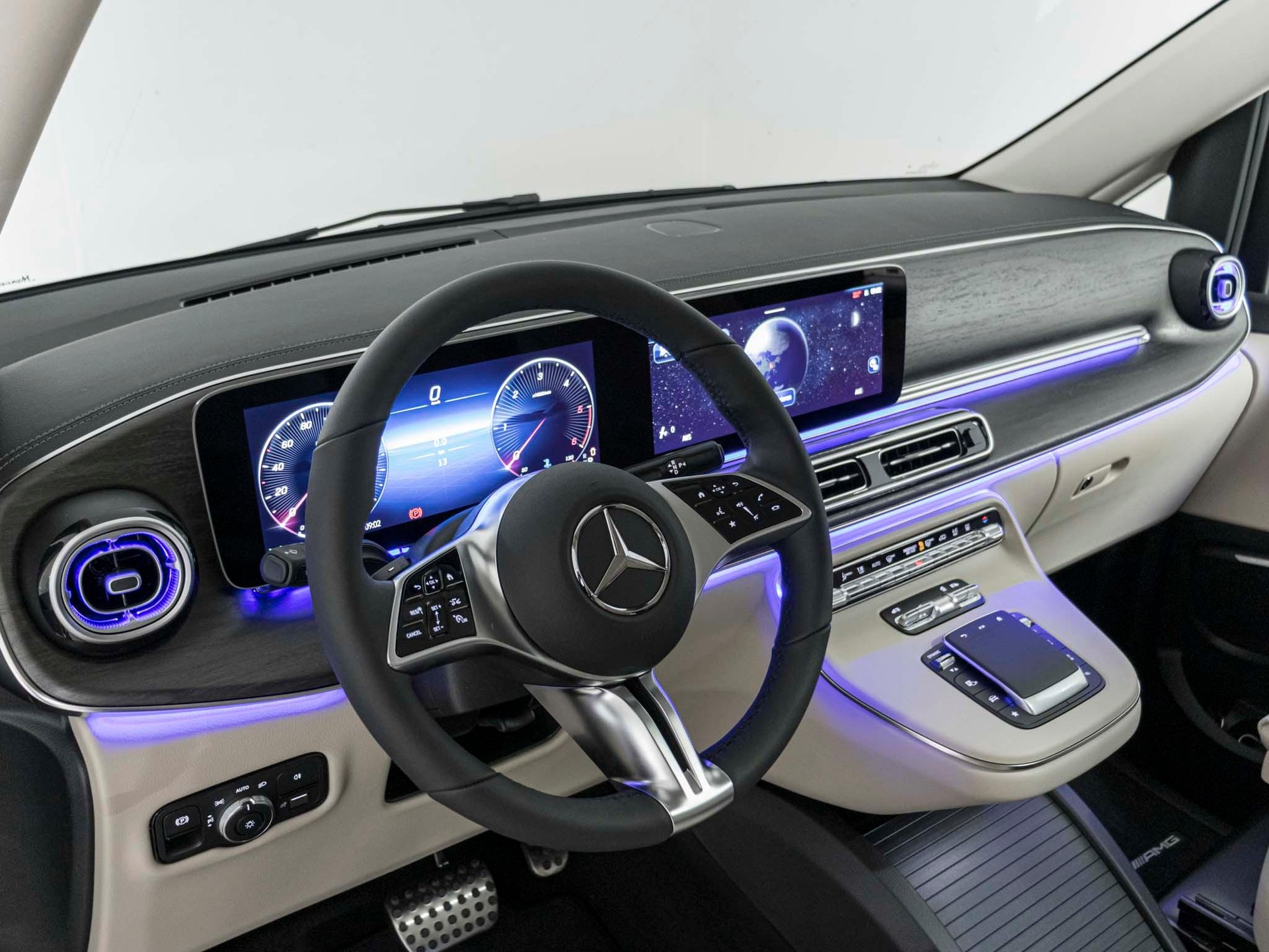 MERCEDES-BENZ V 300 d 4MATIC AVANTGARDE L-image-10
