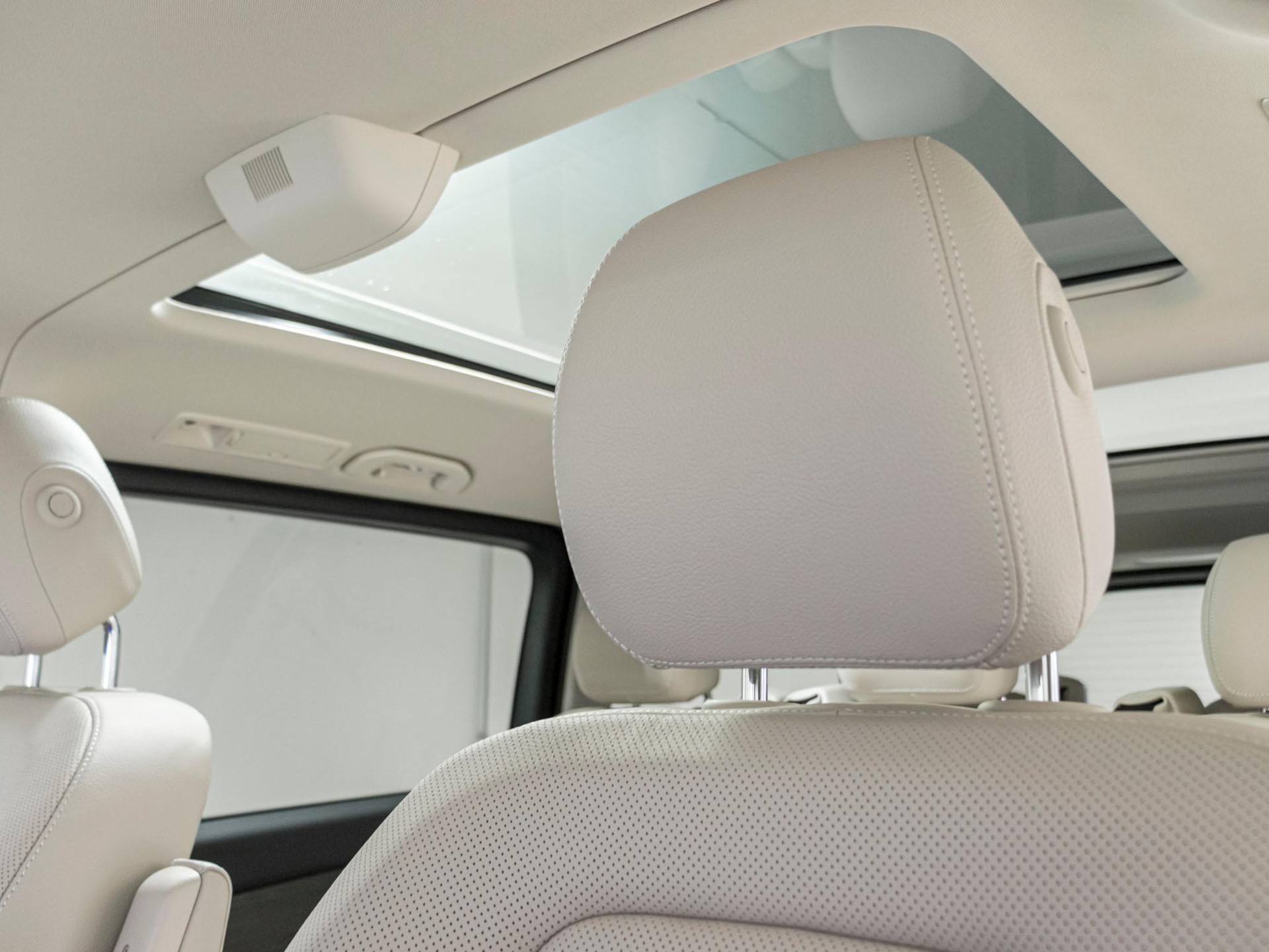 MERCEDES-BENZ V 300 d 4MATIC AVANTGARDE L-image-9