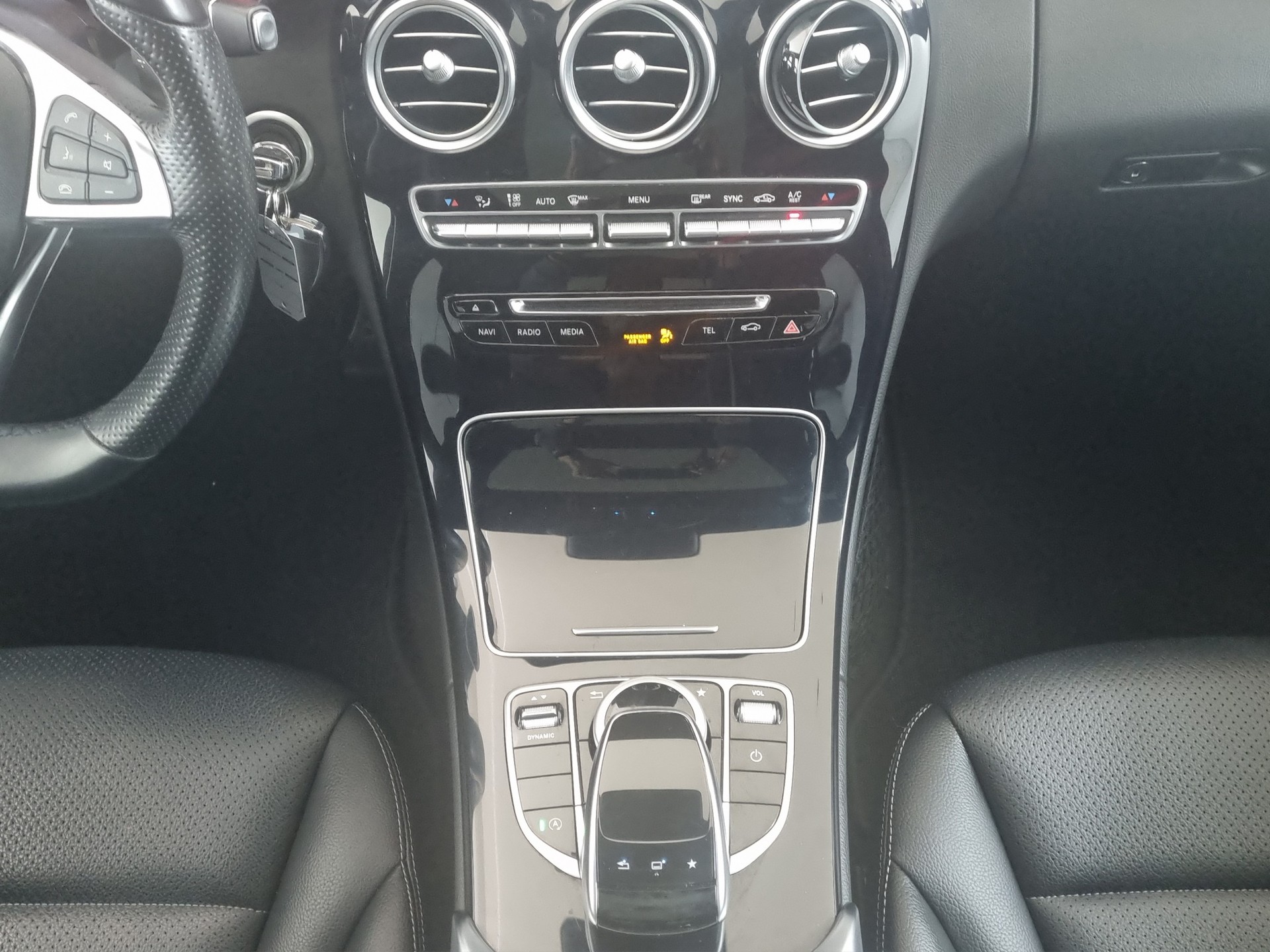 MERCEDES-BENZ C 200 4Matic-image-9